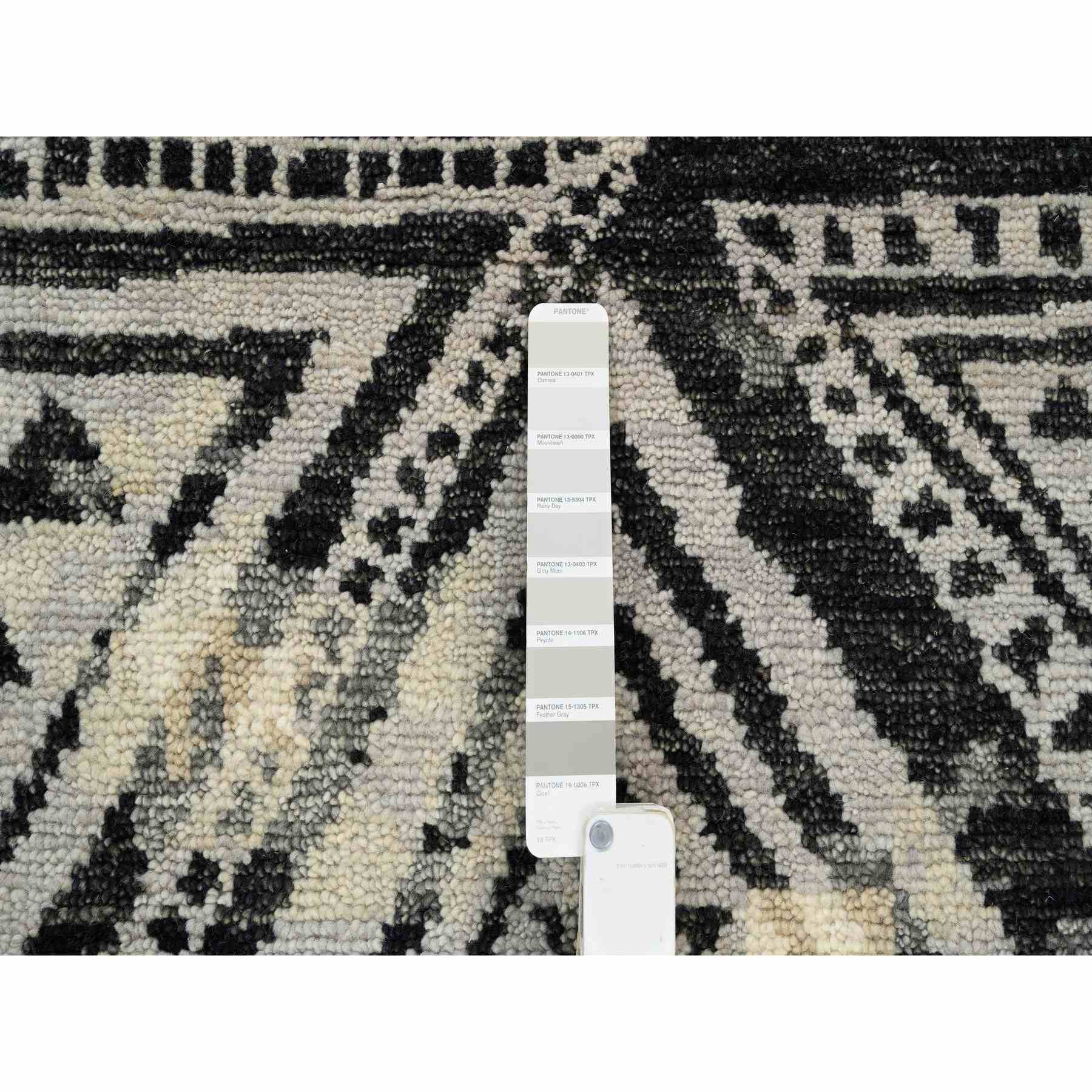 Modern-and-Contemporary-Hand-Knotted-Rug-319605