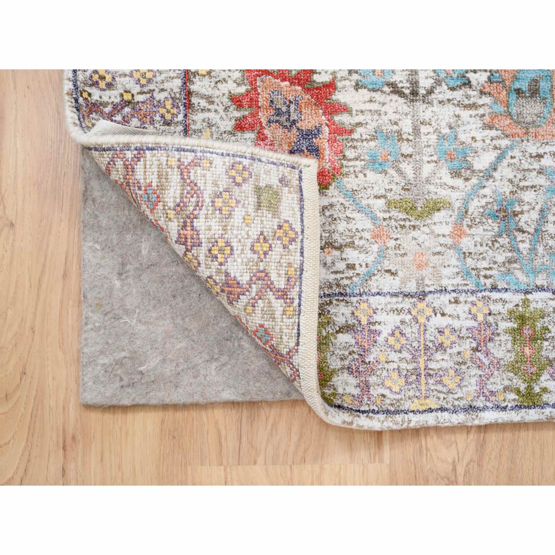 Wool-and-Silk-Hand-Knotted-Rug-318705