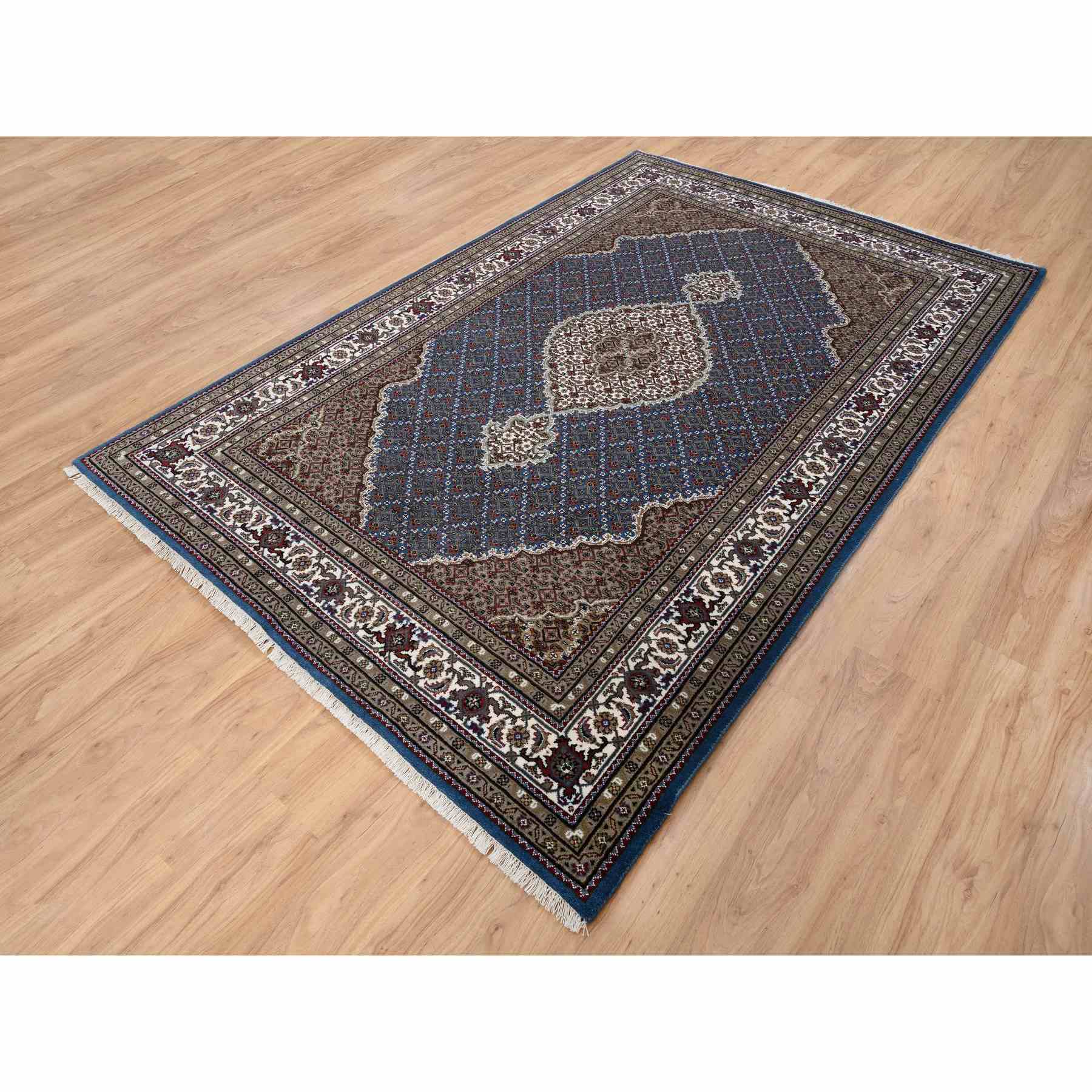 Fine-Oriental-Hand-Knotted-Rug-320520