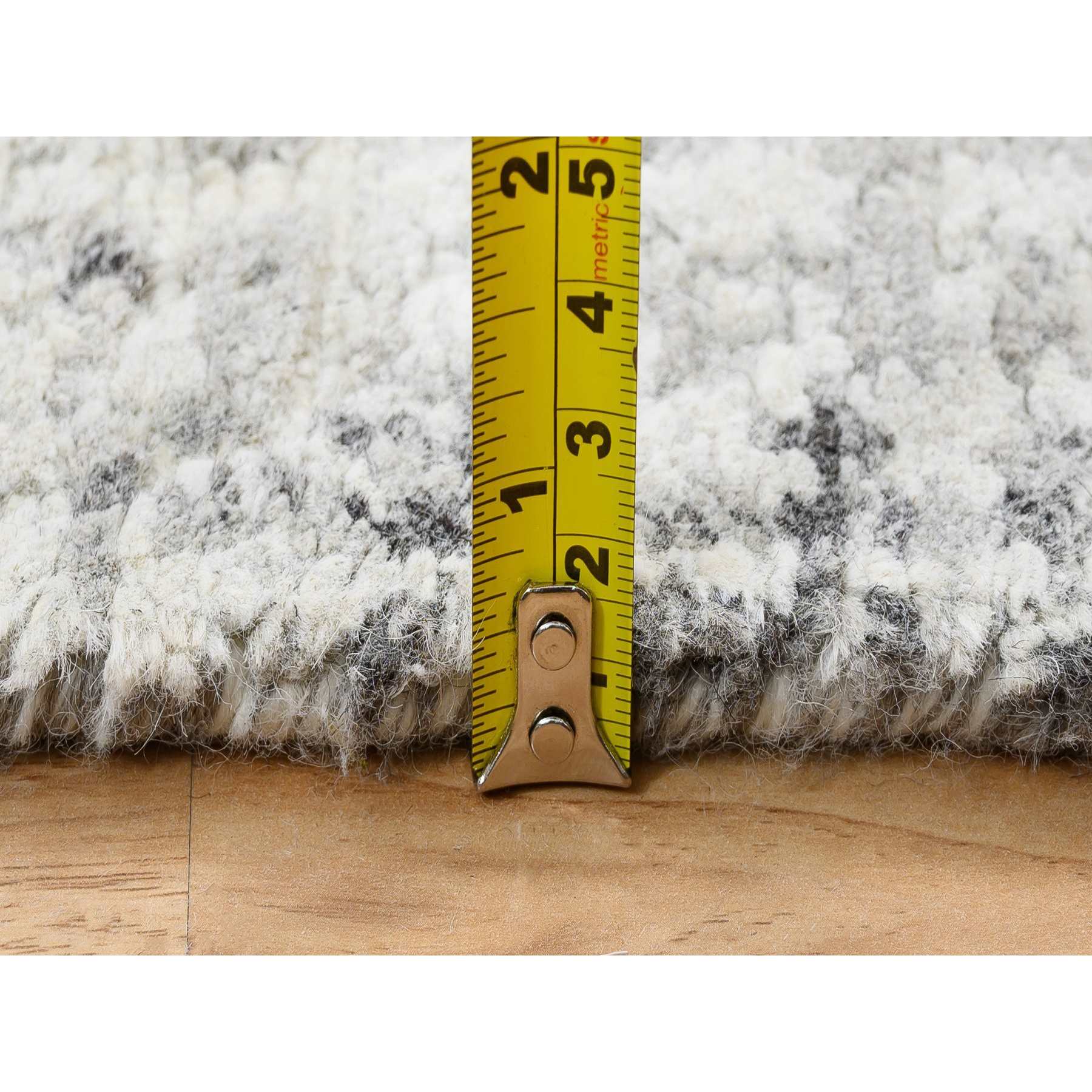 Modern-and-Contemporary-Hand-Knotted-Rug-320690