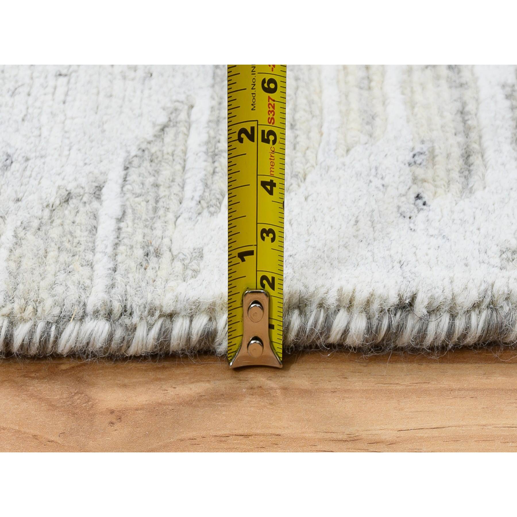 Modern-and-Contemporary-Hand-Knotted-Rug-320700
