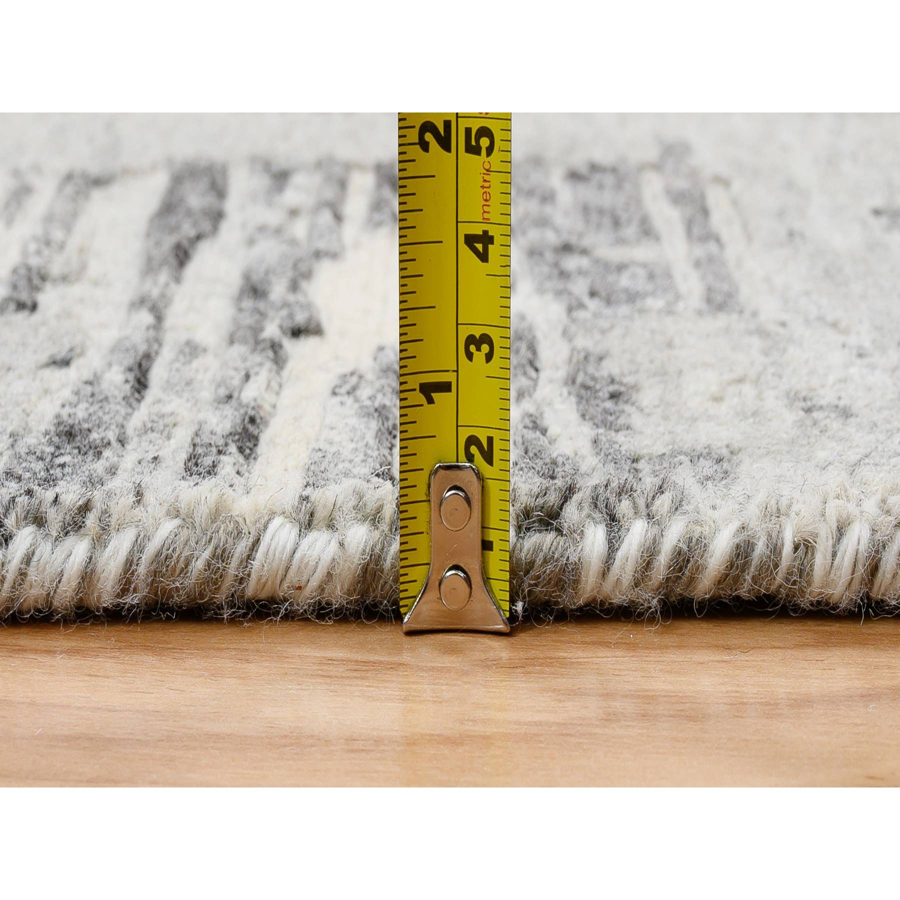 Modern-and-Contemporary-Hand-Knotted-Rug-321185