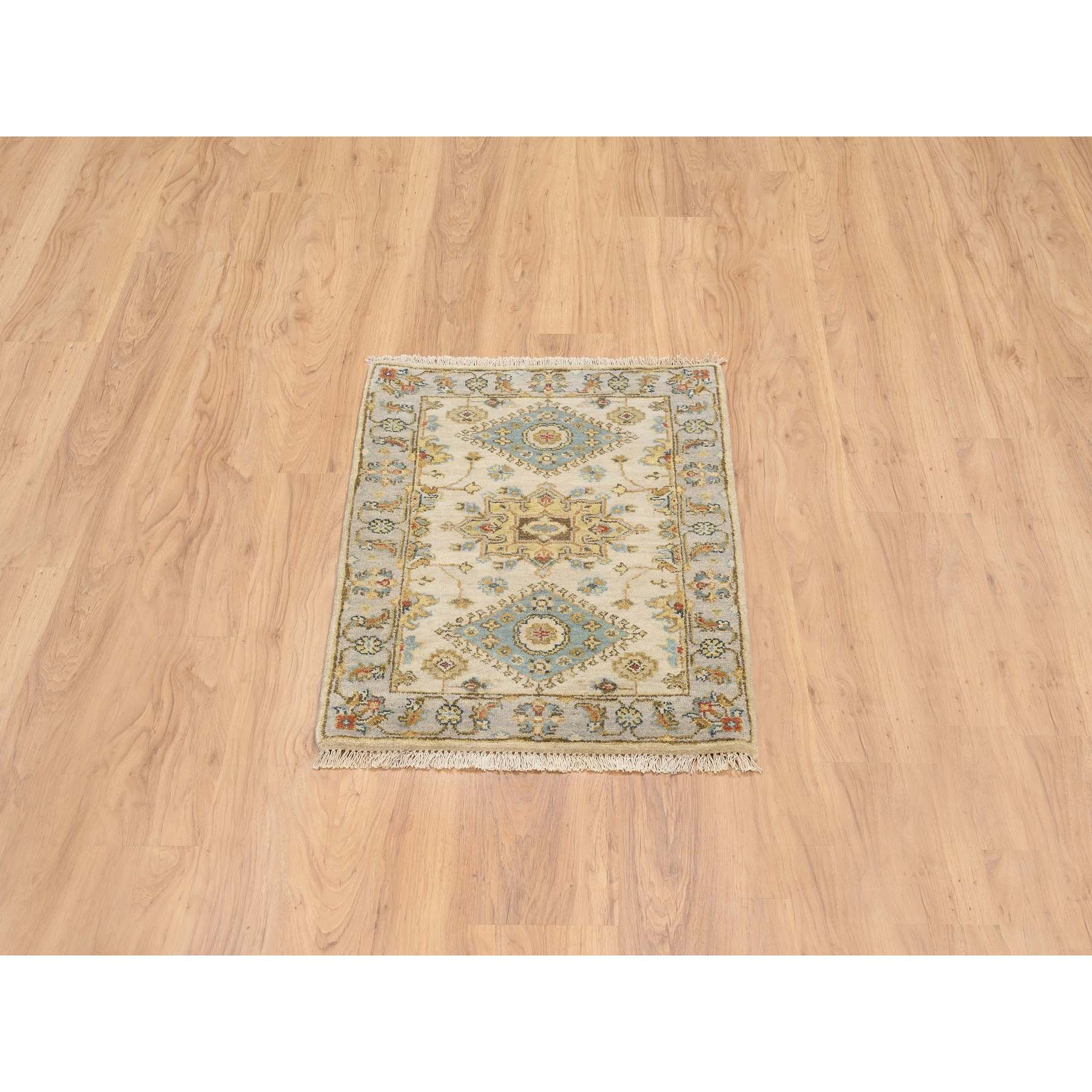 Heriz-Hand-Knotted-Rug-323185