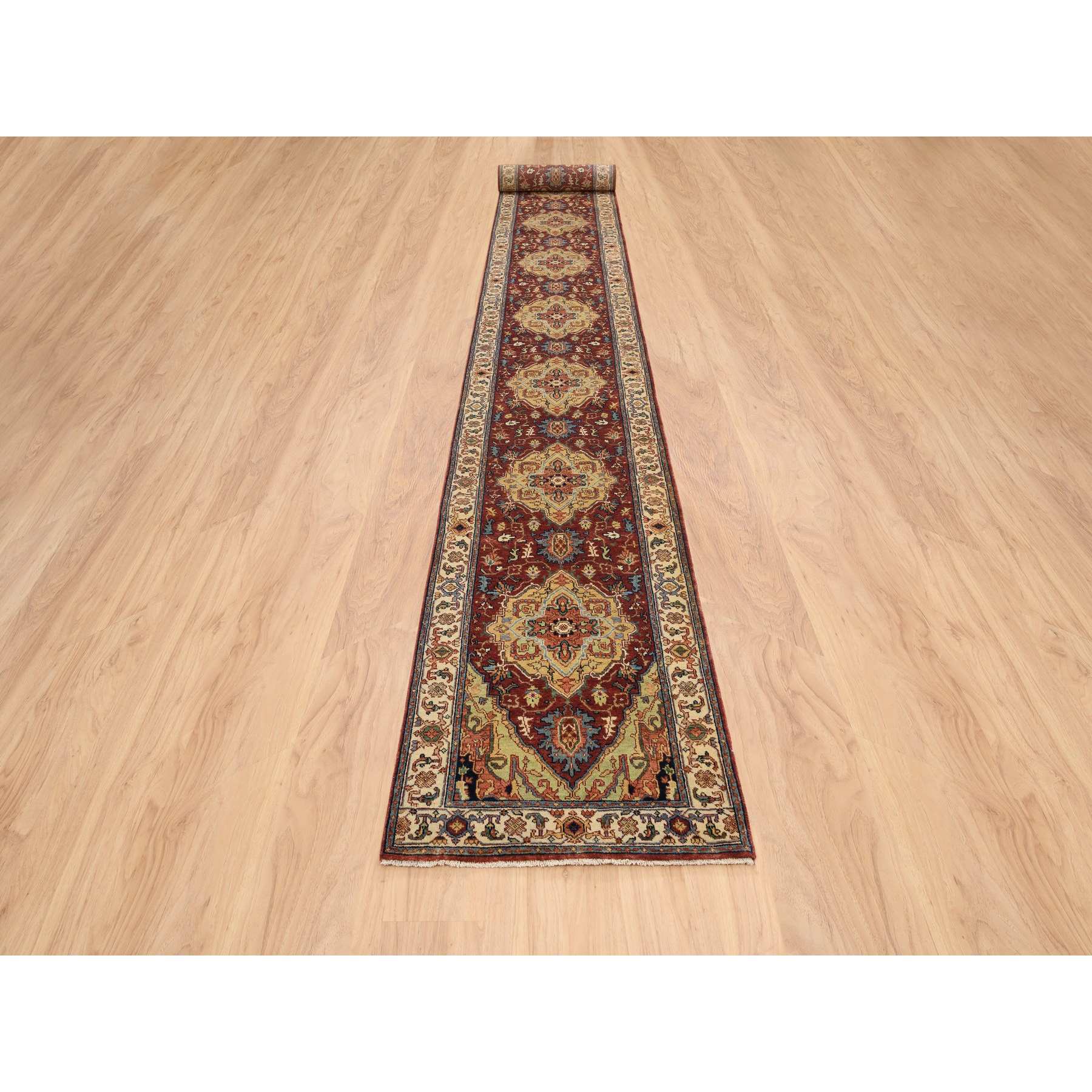 Heriz-Hand-Knotted-Rug-324800