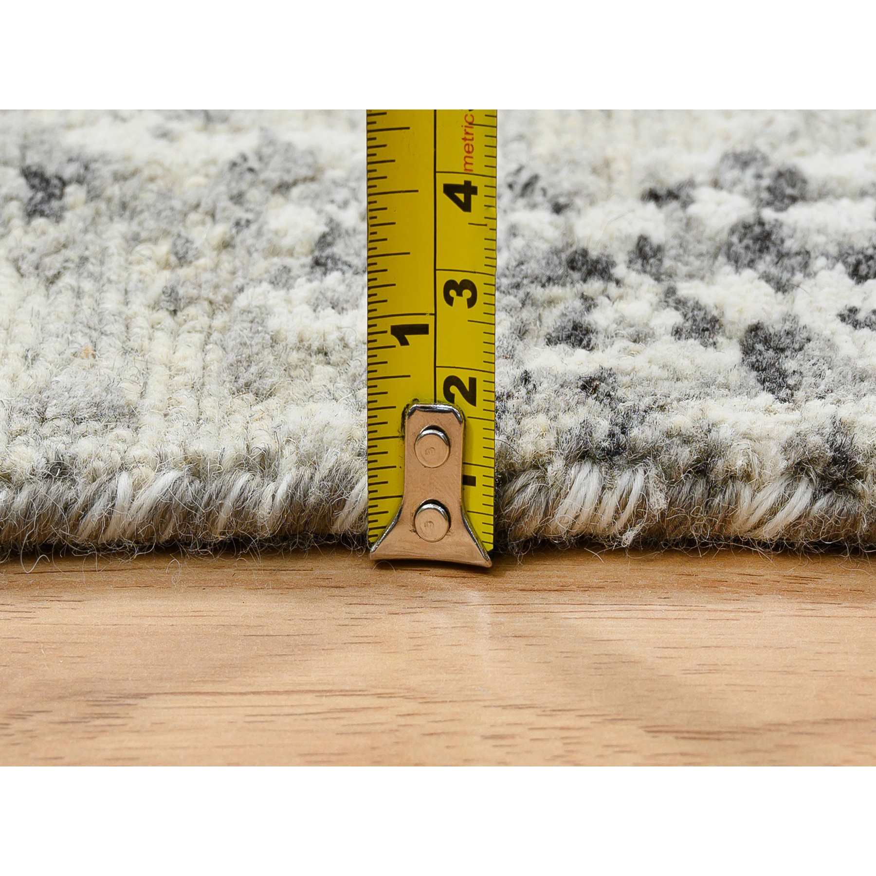 Modern-and-Contemporary-Hand-Knotted-Rug-323440