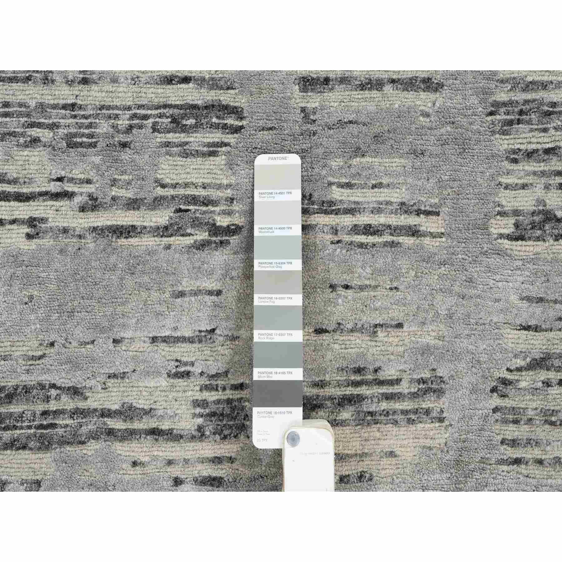 Modern-and-Contemporary-Hand-Knotted-Rug-323475