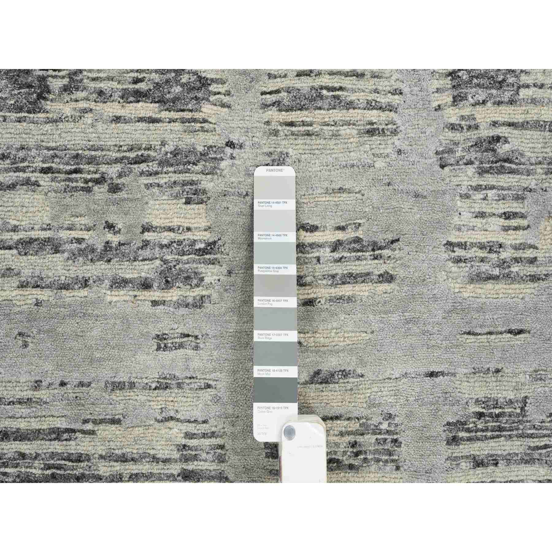 Modern-and-Contemporary-Hand-Knotted-Rug-323480
