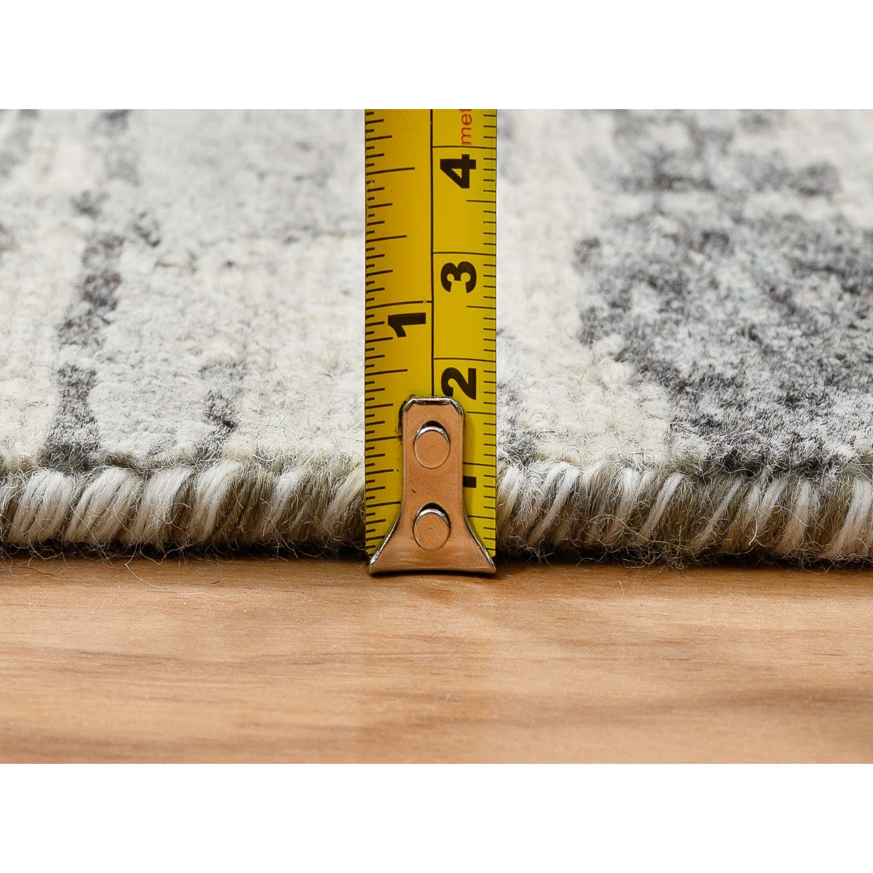 Modern-and-Contemporary-Hand-Knotted-Rug-323485