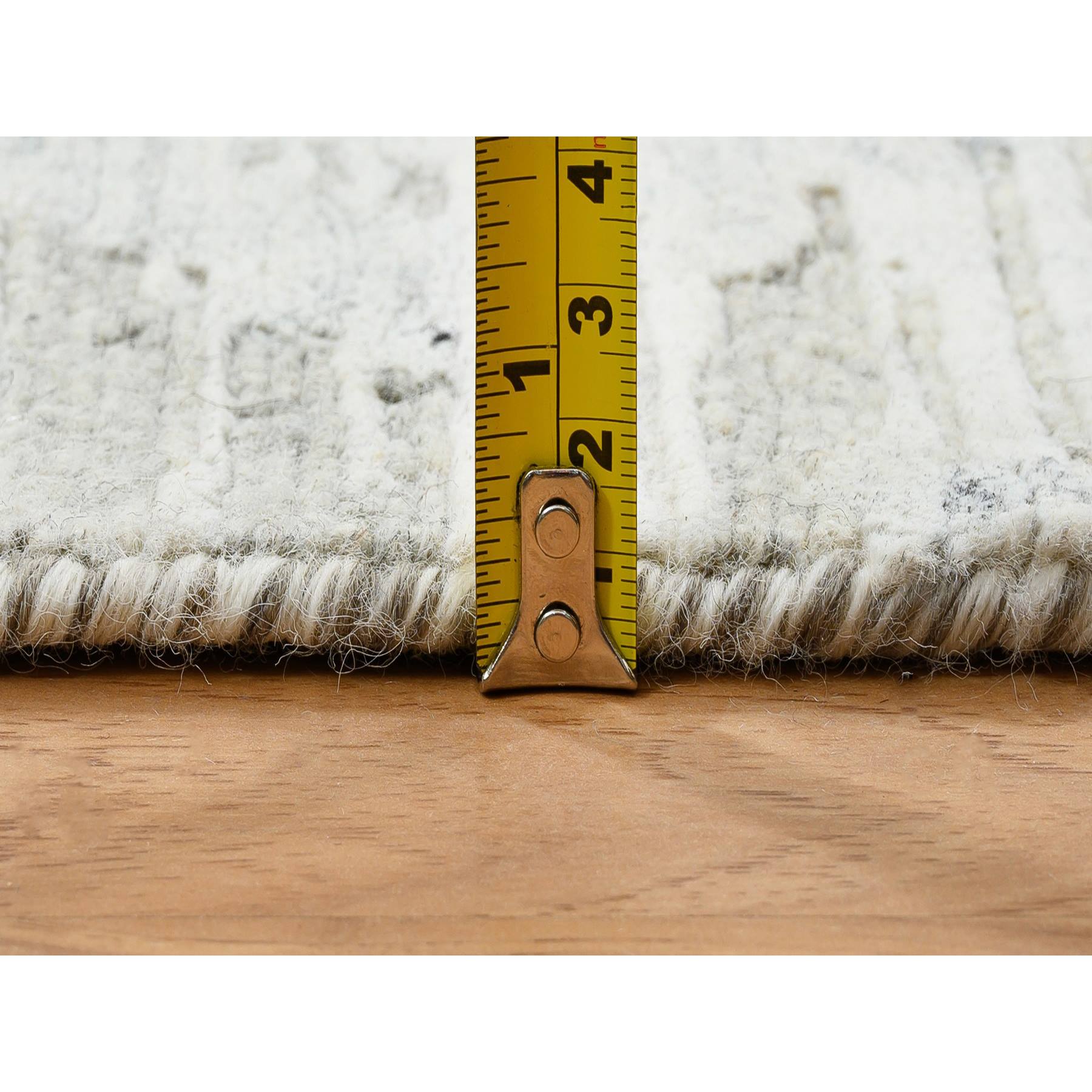 Modern-and-Contemporary-Hand-Knotted-Rug-323495