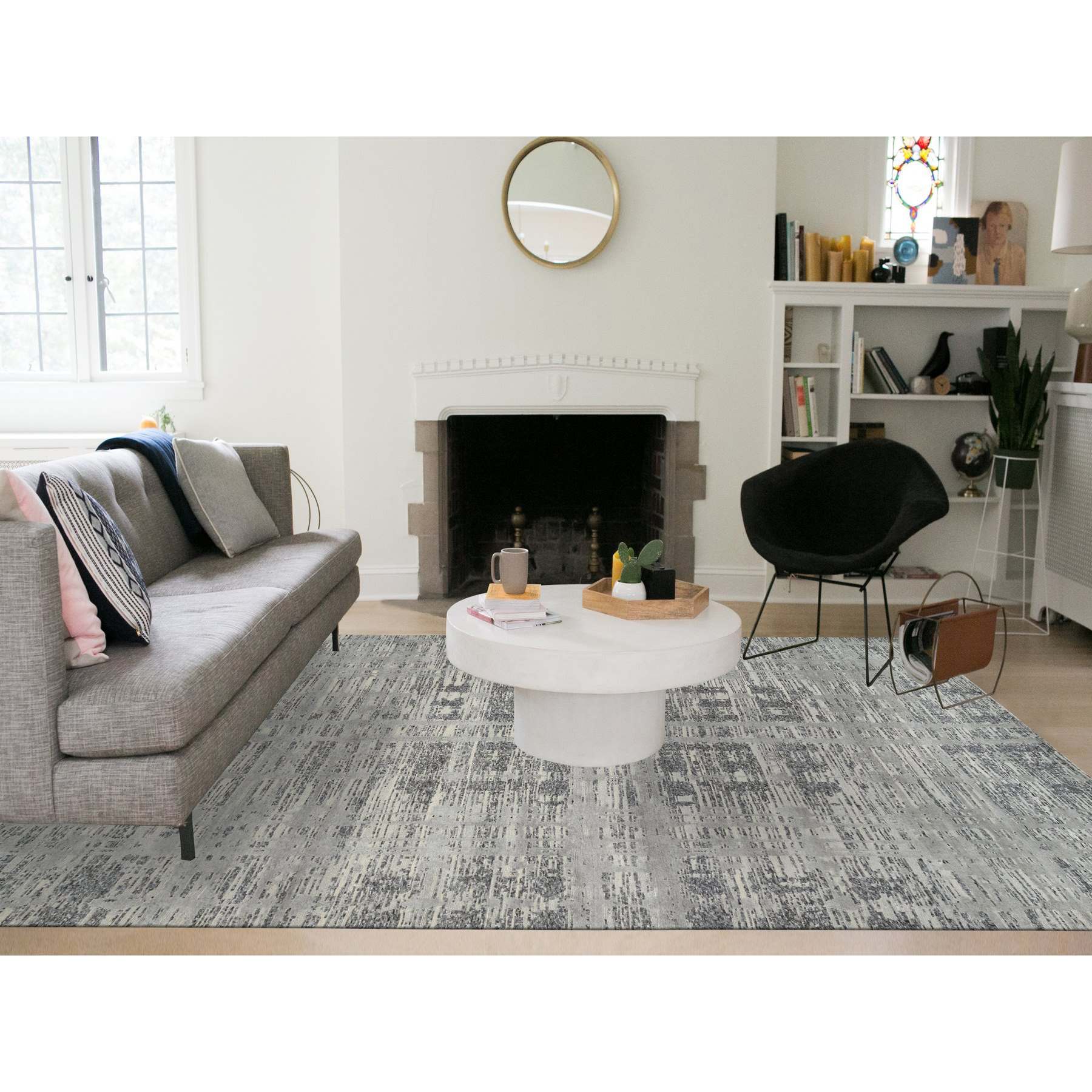 Modern-and-Contemporary-Hand-Knotted-Rug-323520
