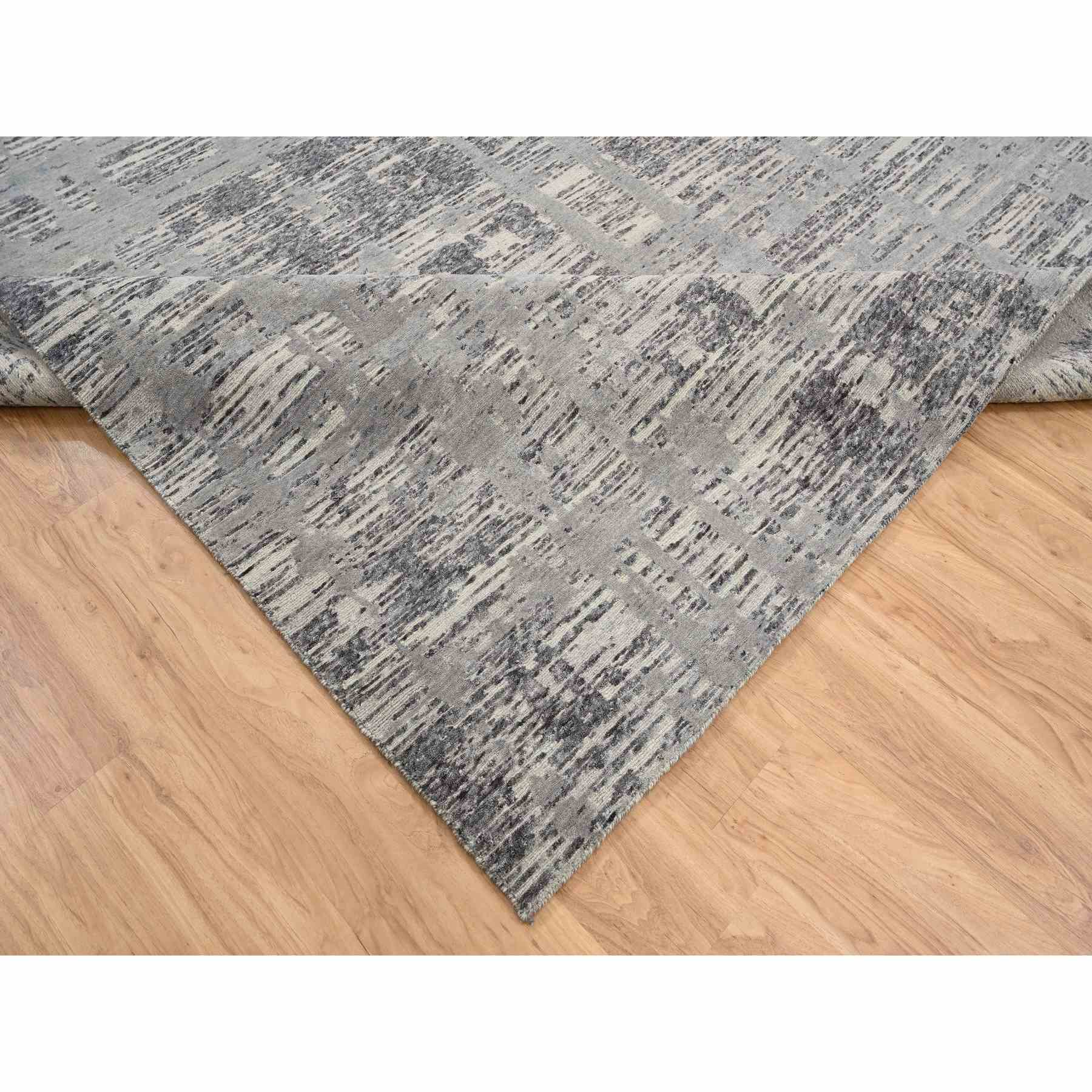 Modern-and-Contemporary-Hand-Knotted-Rug-323520