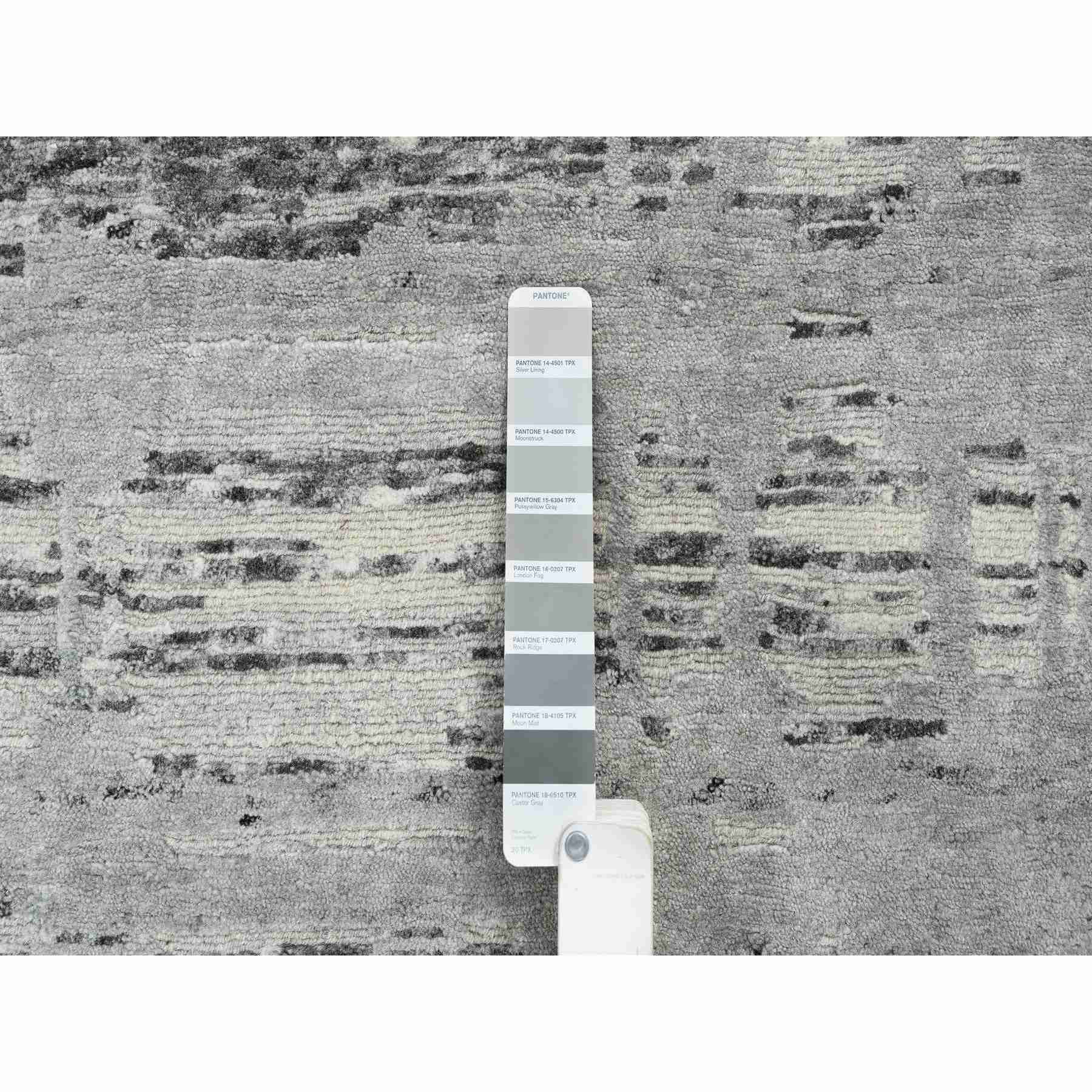 Modern-and-Contemporary-Hand-Knotted-Rug-323570