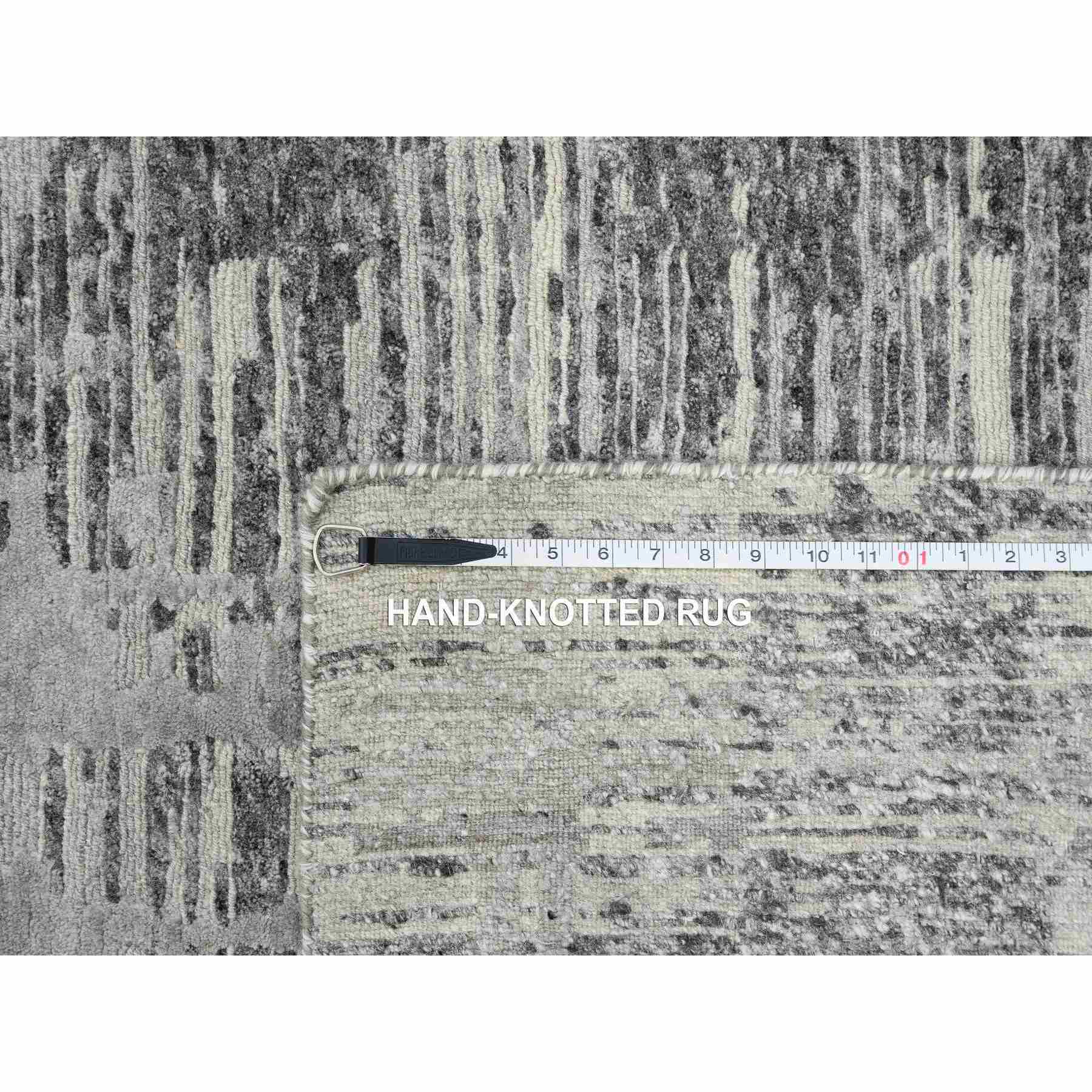 Modern-and-Contemporary-Hand-Knotted-Rug-323570
