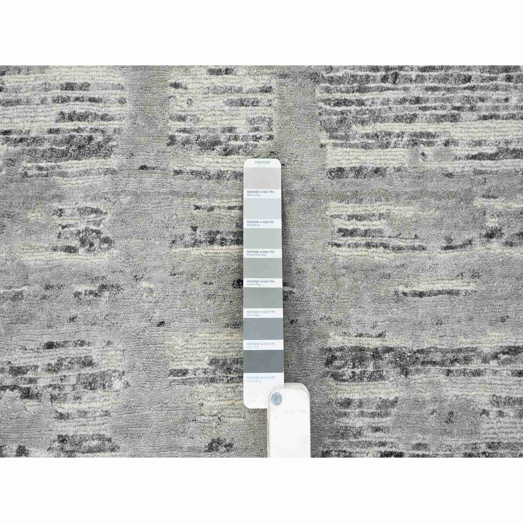 Modern-and-Contemporary-Hand-Knotted-Rug-323575