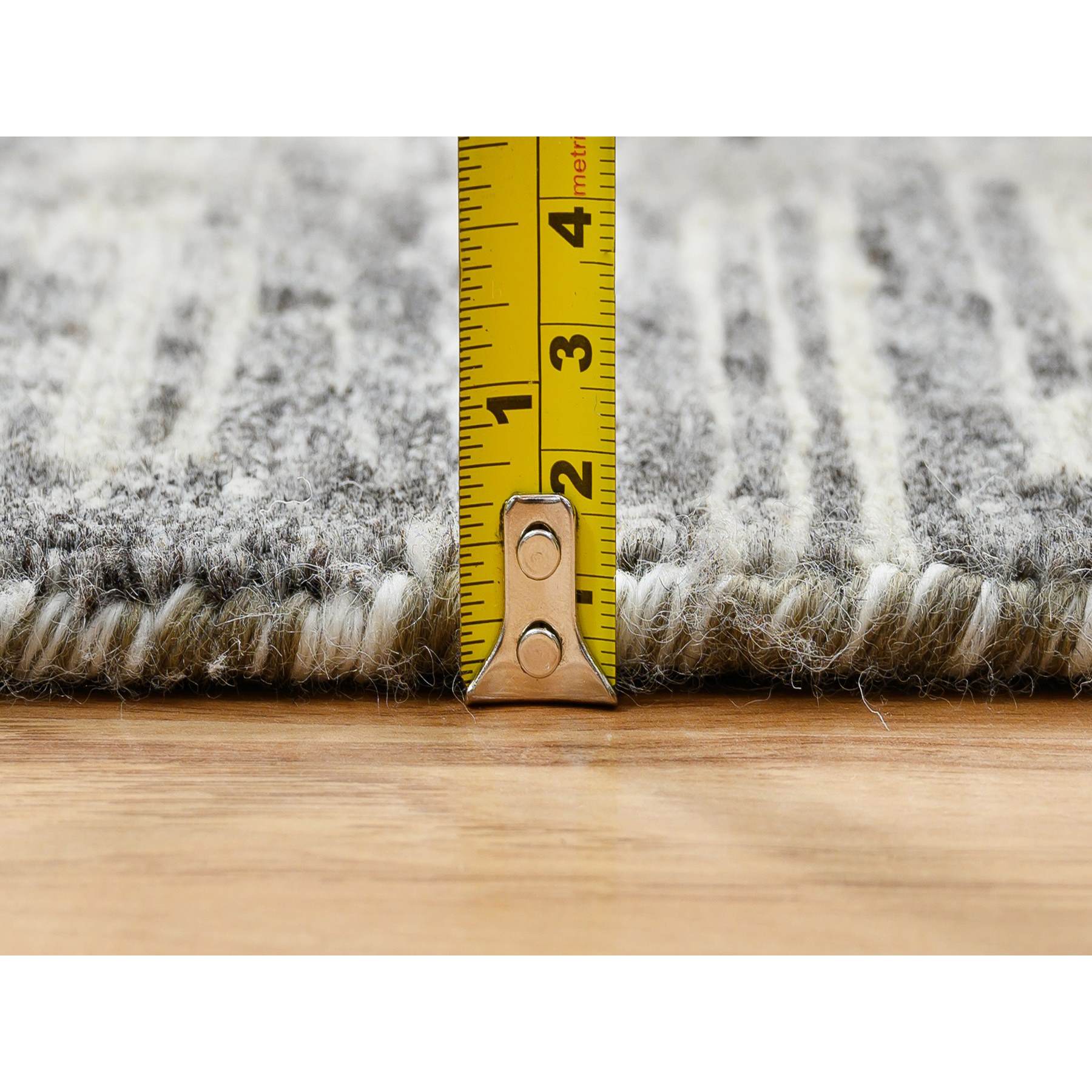 Modern-and-Contemporary-Hand-Knotted-Rug-323575