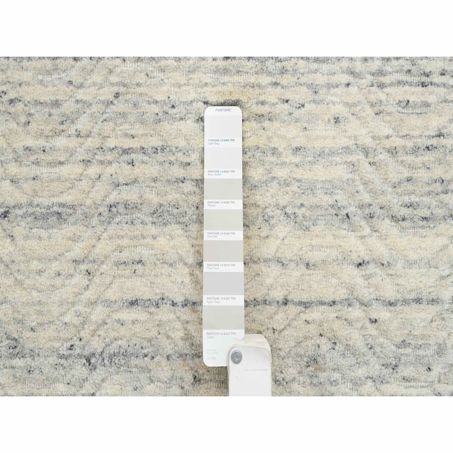 Modern-and-Contemporary-Hand-Loomed-Rug-323030