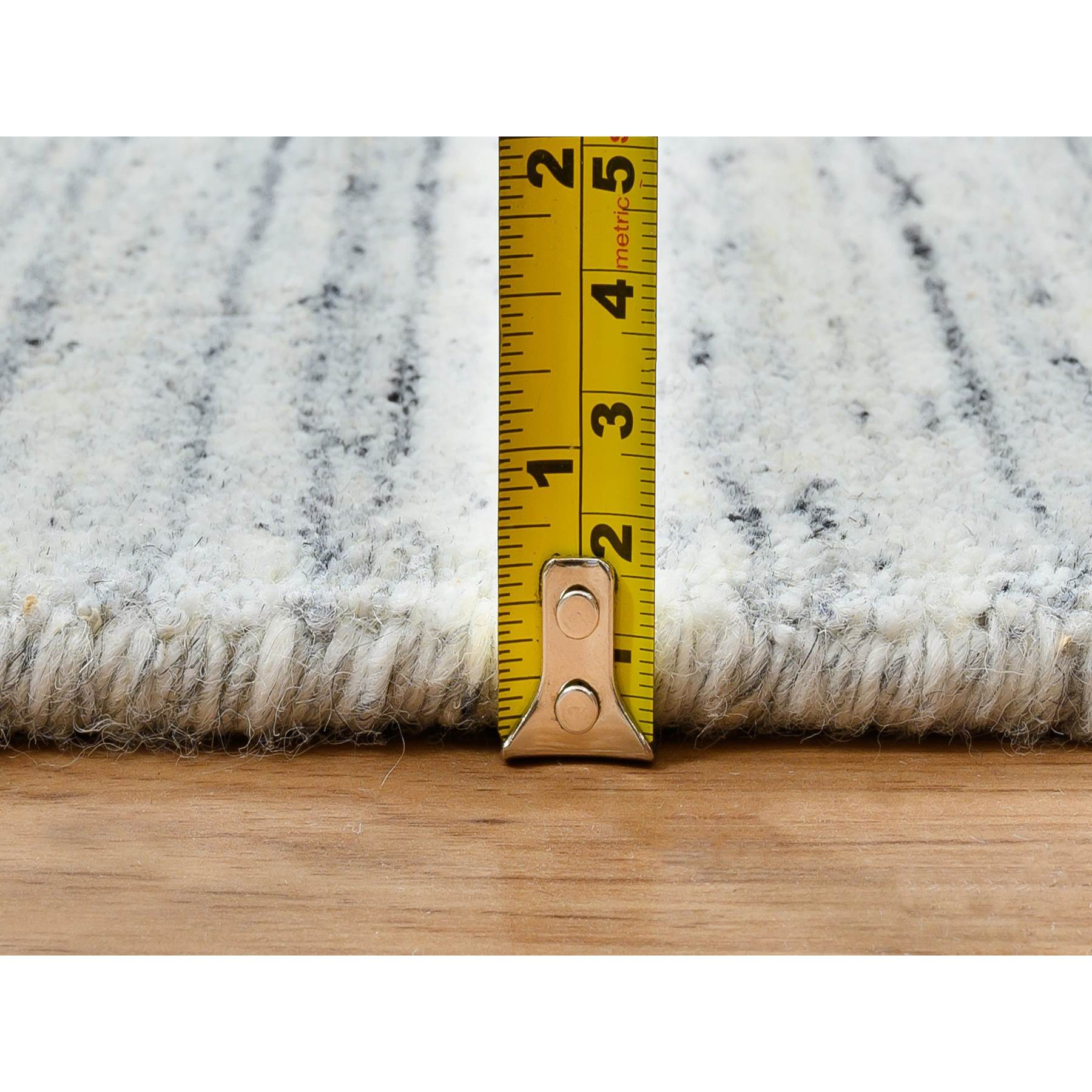 Modern-and-Contemporary-Hand-Loomed-Rug-323940