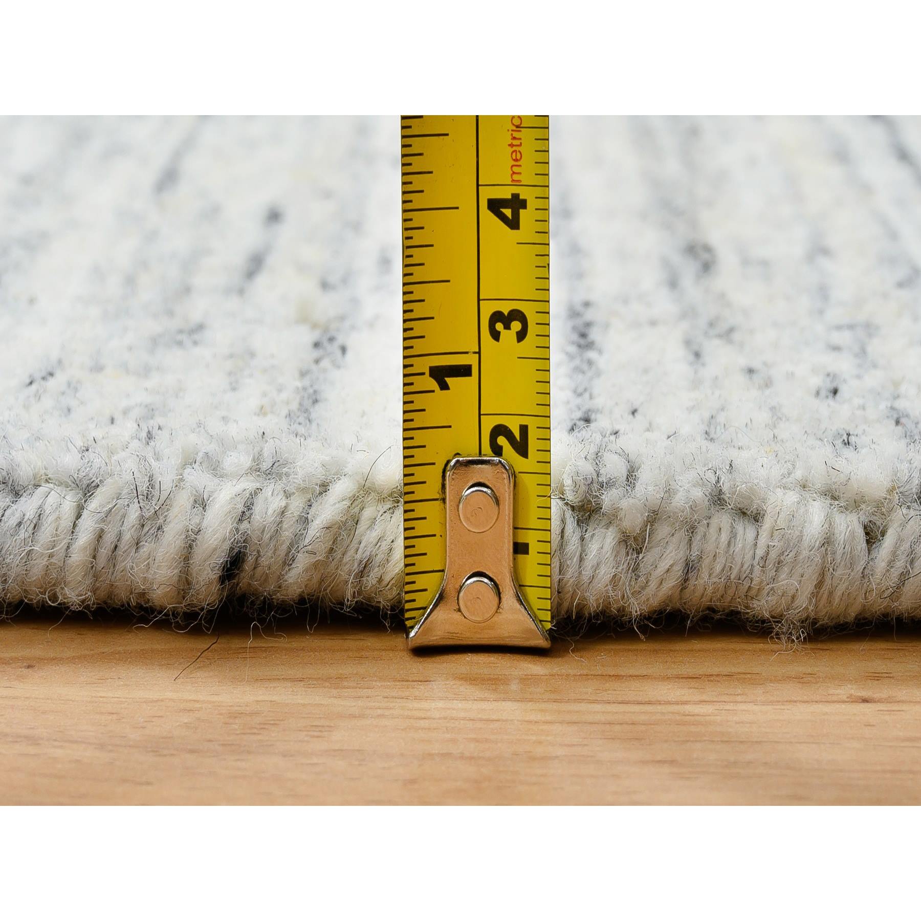 Modern-and-Contemporary-Hand-Loomed-Rug-323970