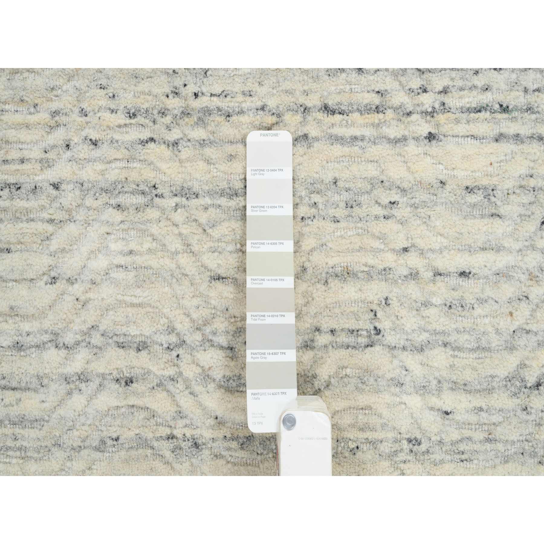 Modern-and-Contemporary-Hand-Loomed-Rug-324130