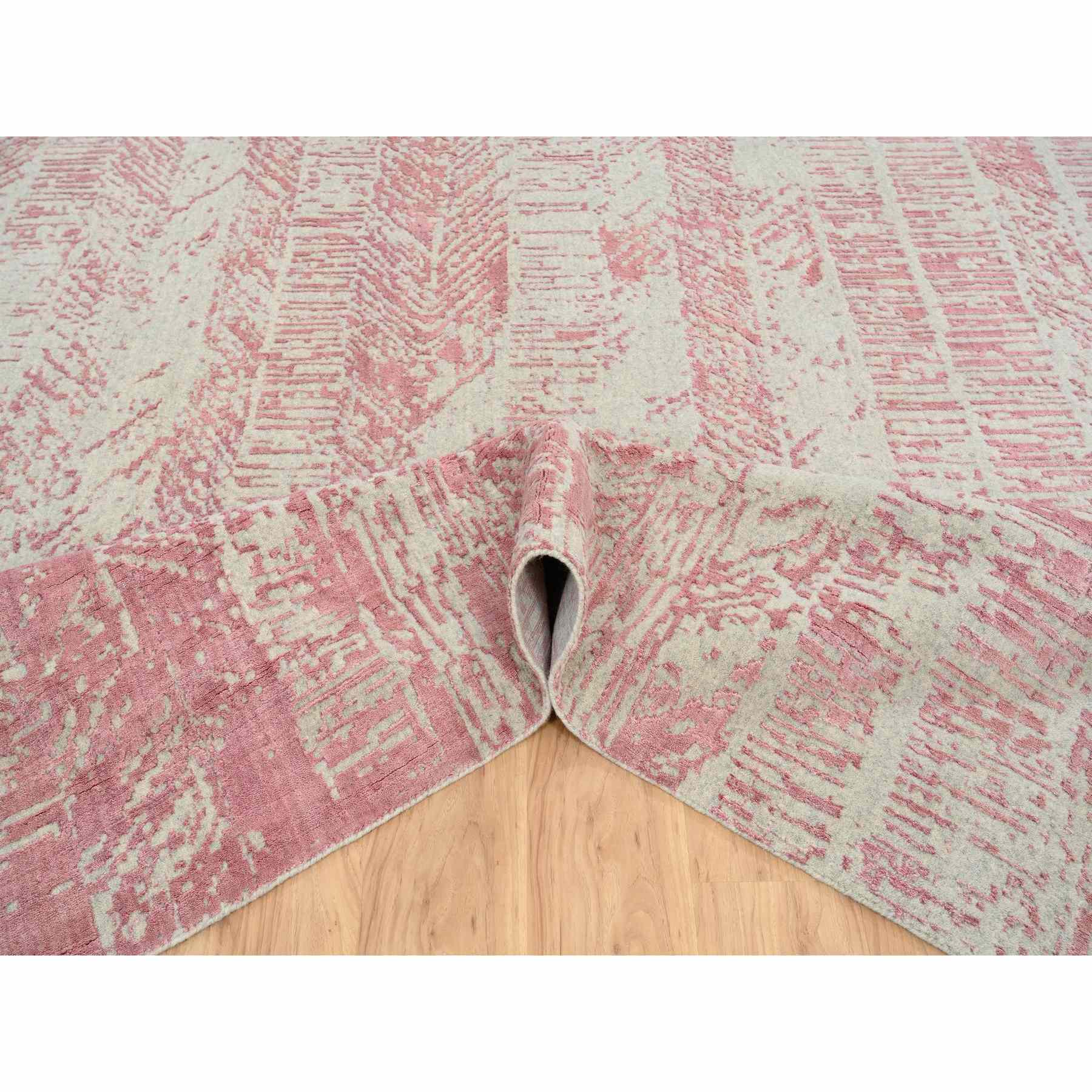 Transitional-Hand-Loomed-Rug-324085