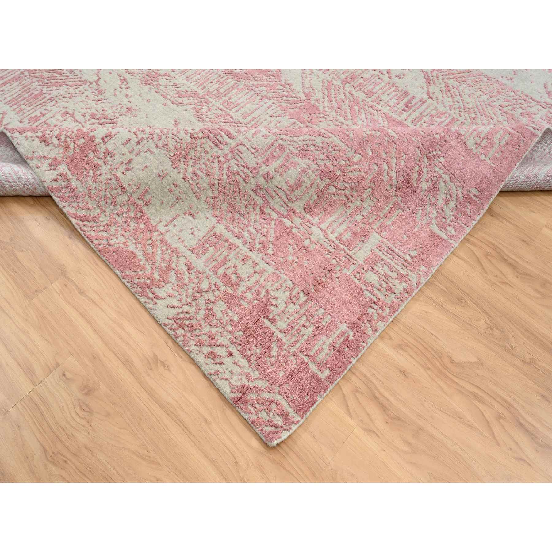 Transitional-Hand-Loomed-Rug-324085