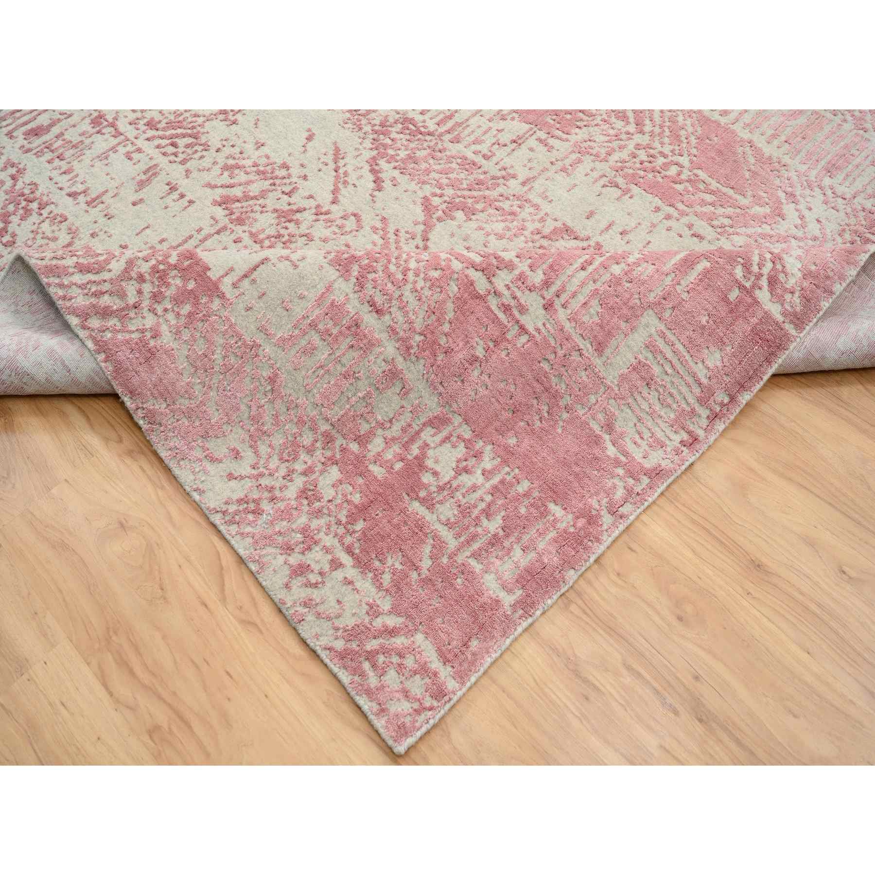Transitional-Hand-Loomed-Rug-324180