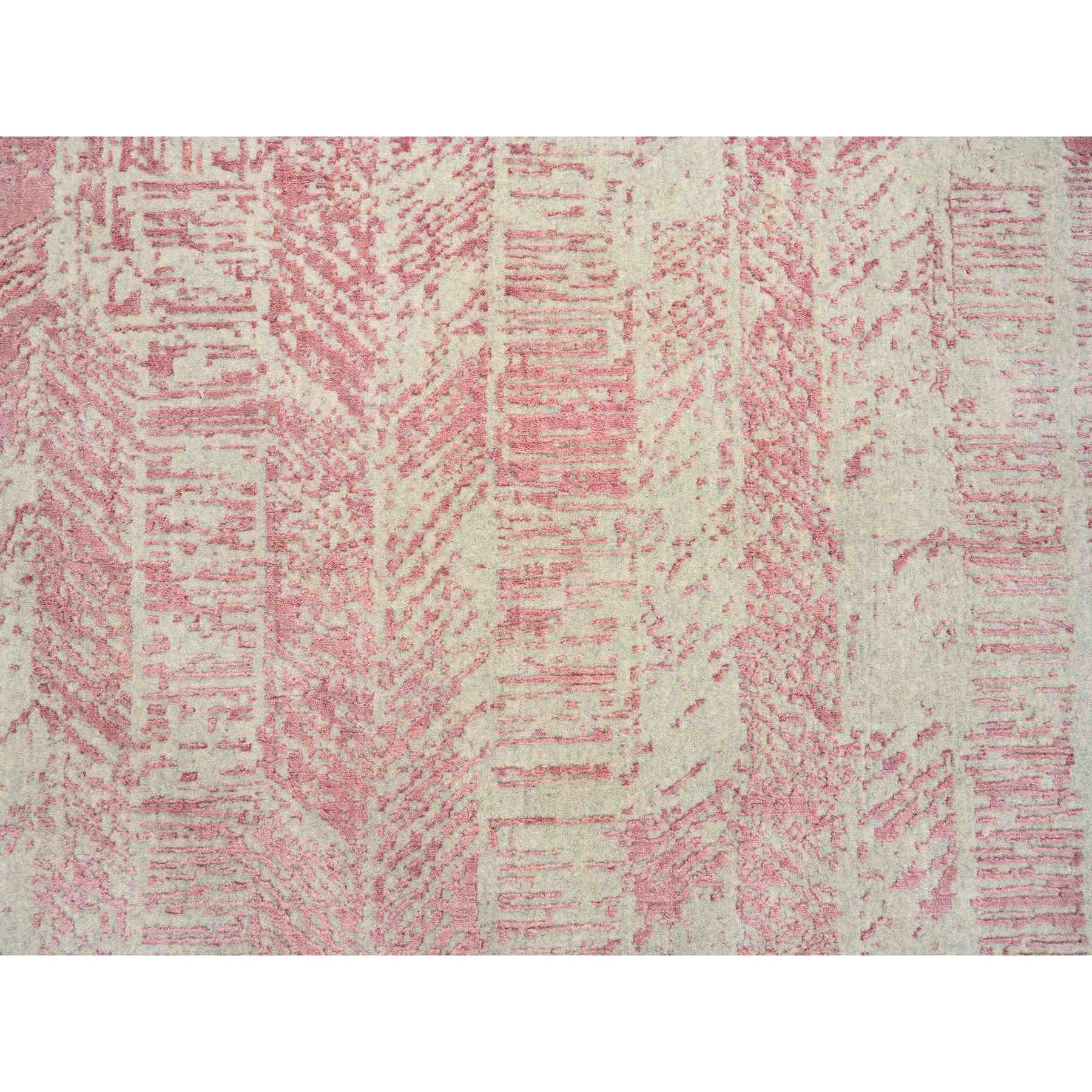 Transitional-Hand-Loomed-Rug-324210