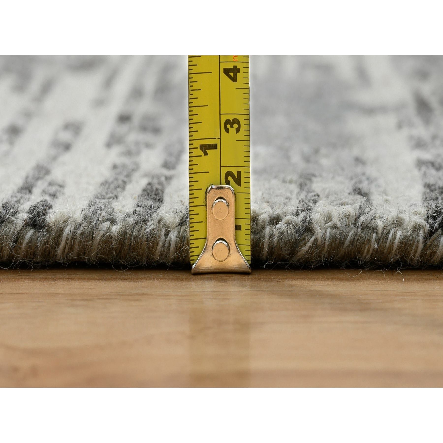 Modern-and-Contemporary-Hand-Knotted-Rug-325785