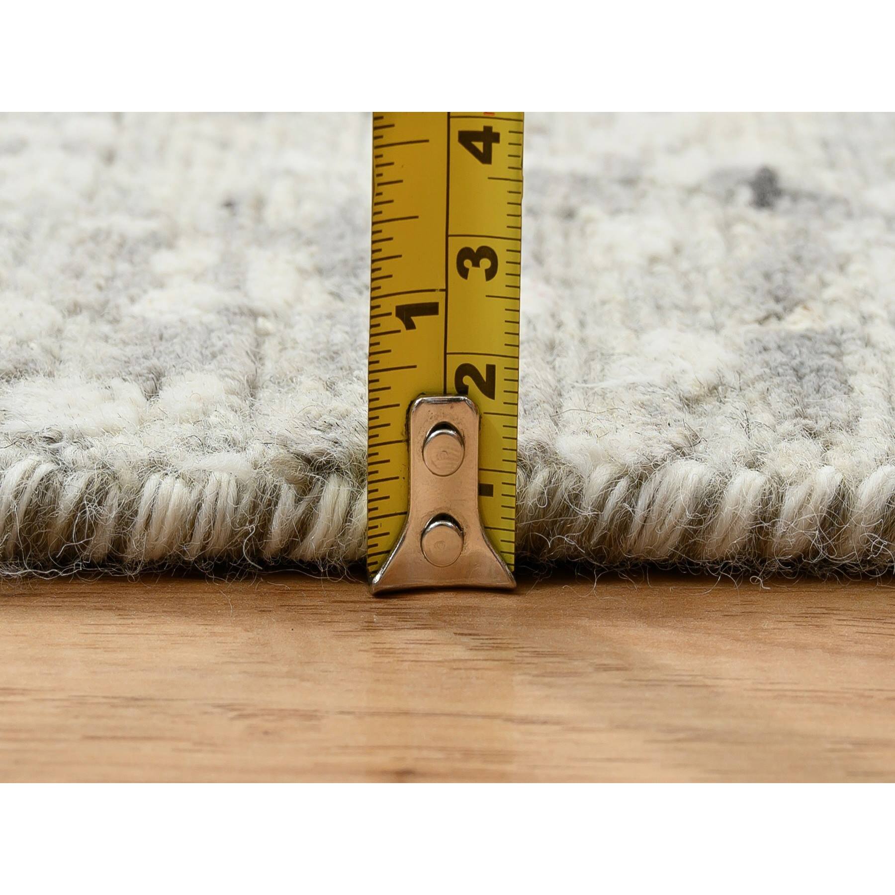 Modern-and-Contemporary-Hand-Knotted-Rug-325820
