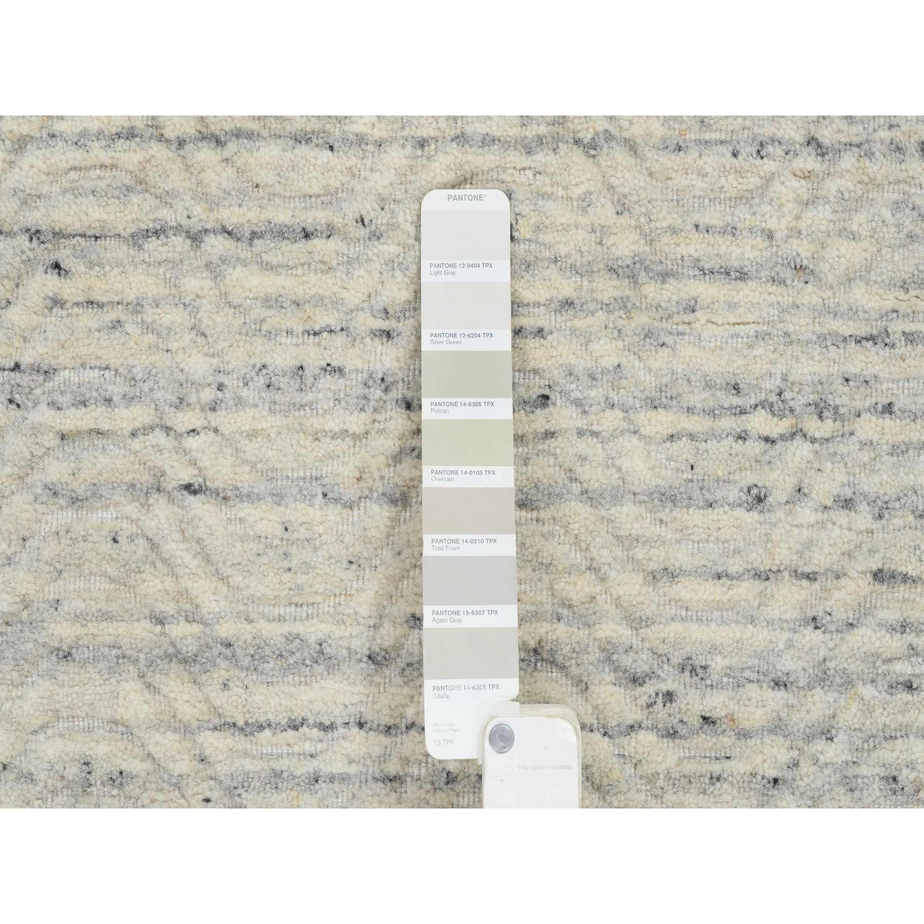 Modern-and-Contemporary-Hand-Loomed-Rug-325120