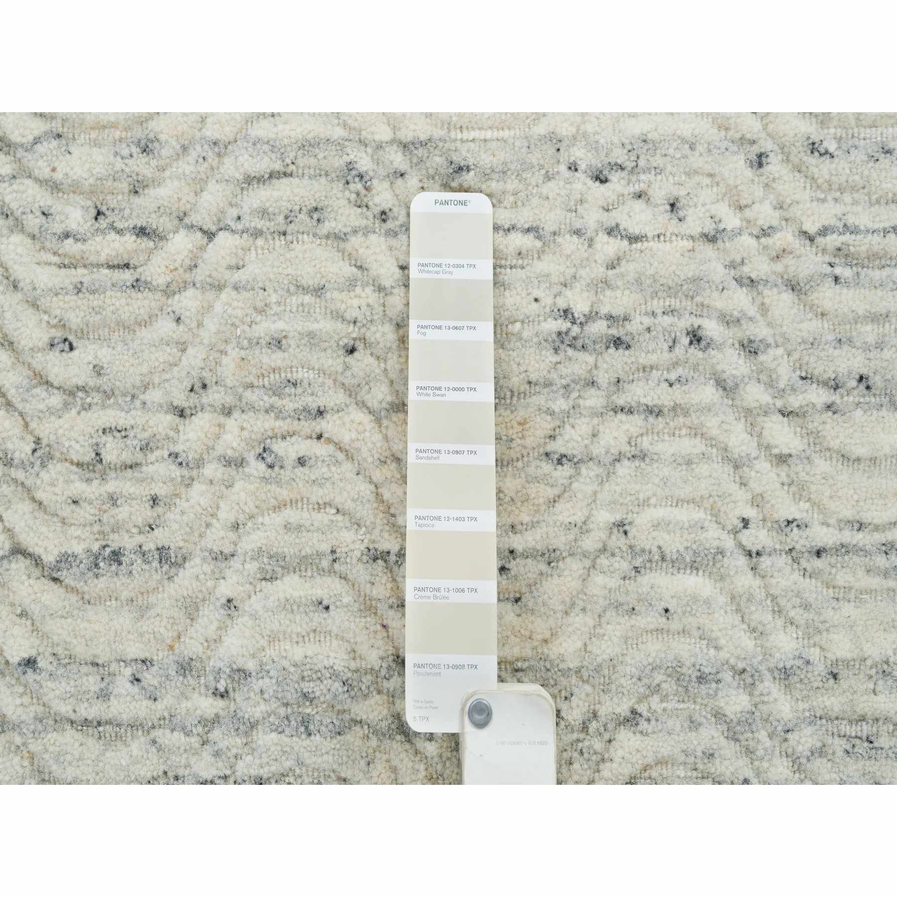 Modern-and-Contemporary-Hand-Loomed-Rug-325205