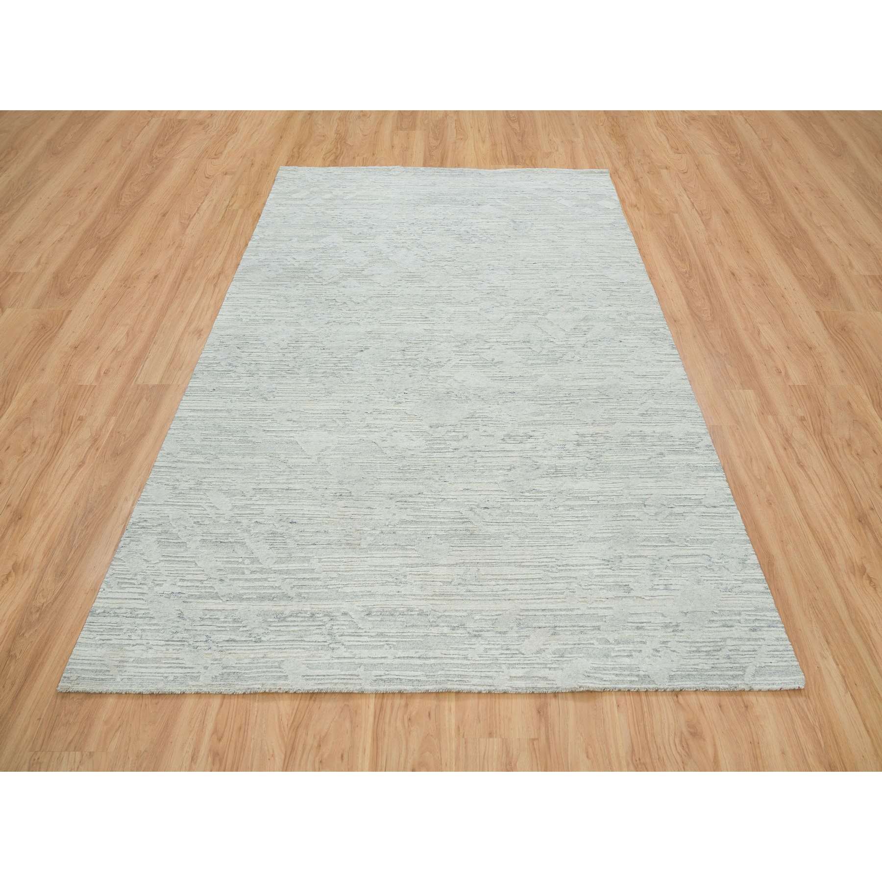 Modern-and-Contemporary-Hand-Knotted-Rug-328210