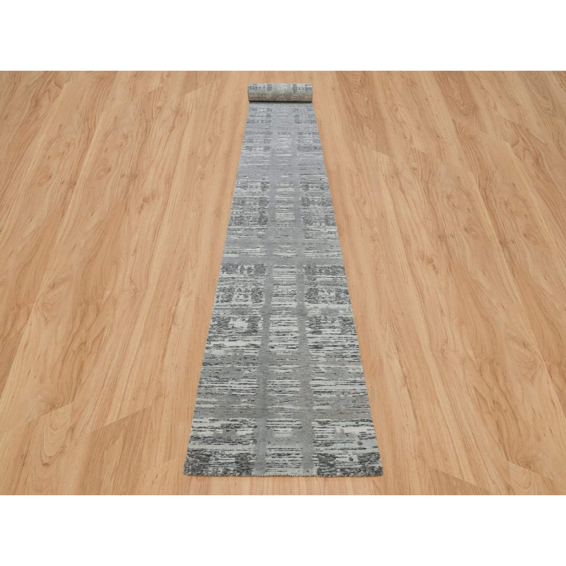 Modern-and-Contemporary-Hand-Knotted-Rug-329780