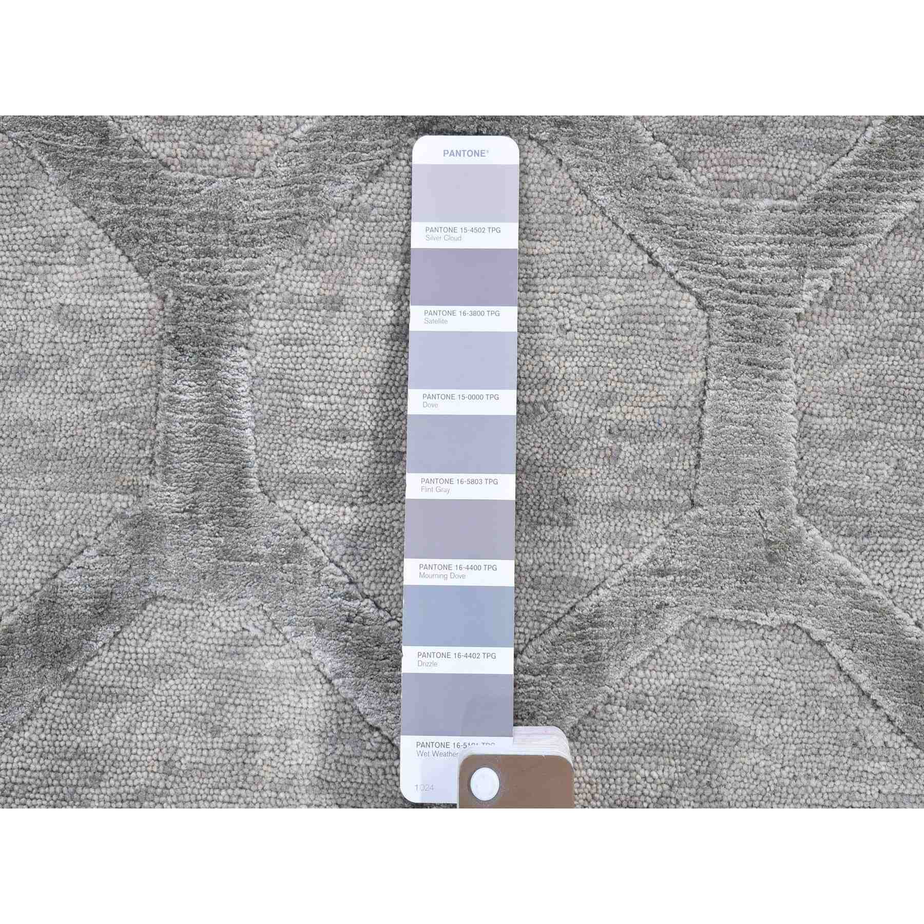 Modern-and-Contemporary-Hand-Knotted-Rug-330820