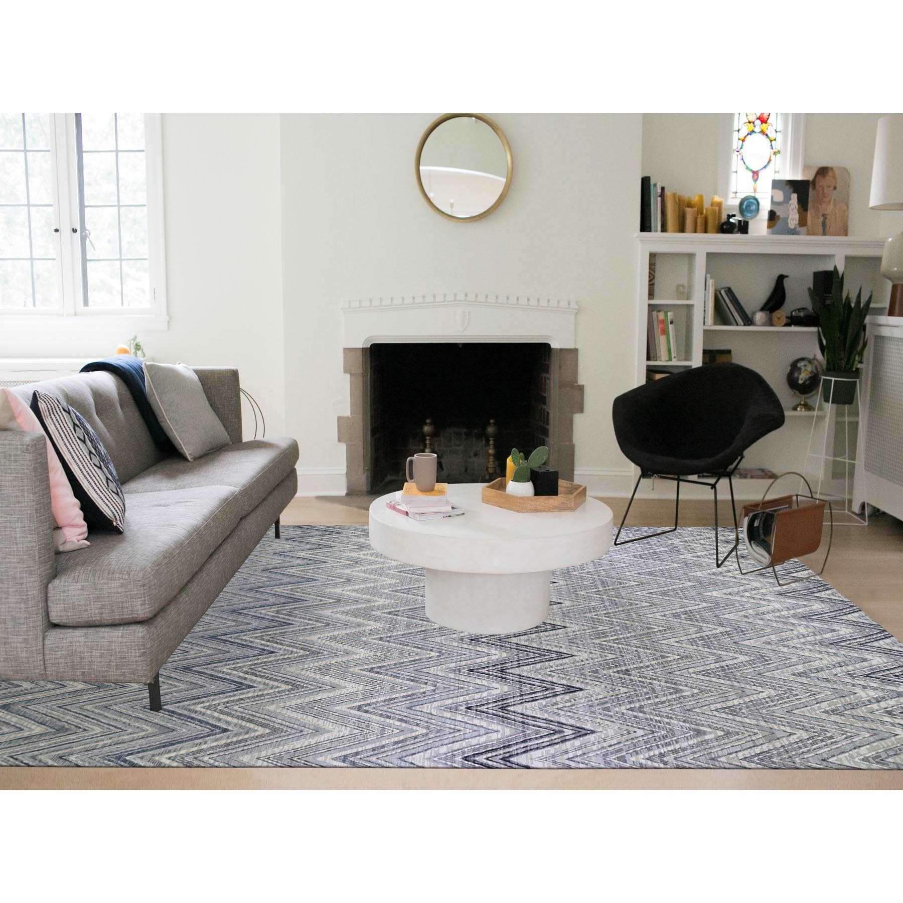 Modern-and-Contemporary-Hand-Knotted-Rug-332440
