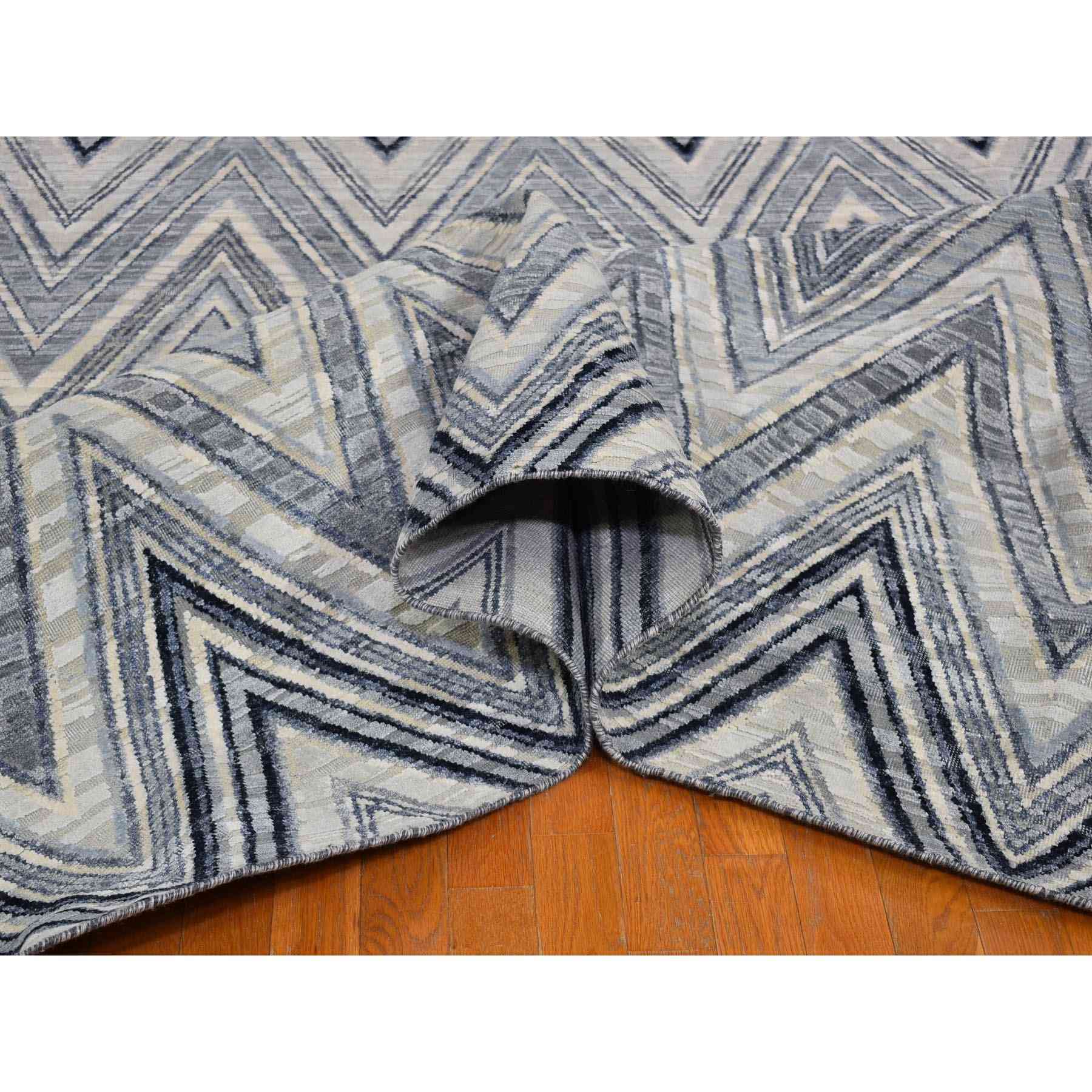 Modern-and-Contemporary-Hand-Knotted-Rug-332440
