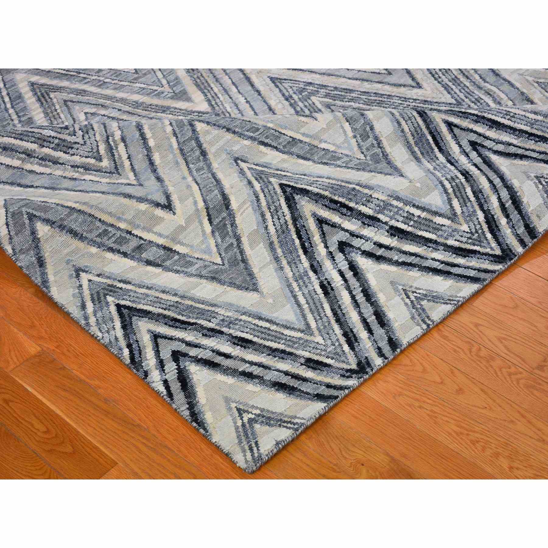 Modern-and-Contemporary-Hand-Knotted-Rug-332440