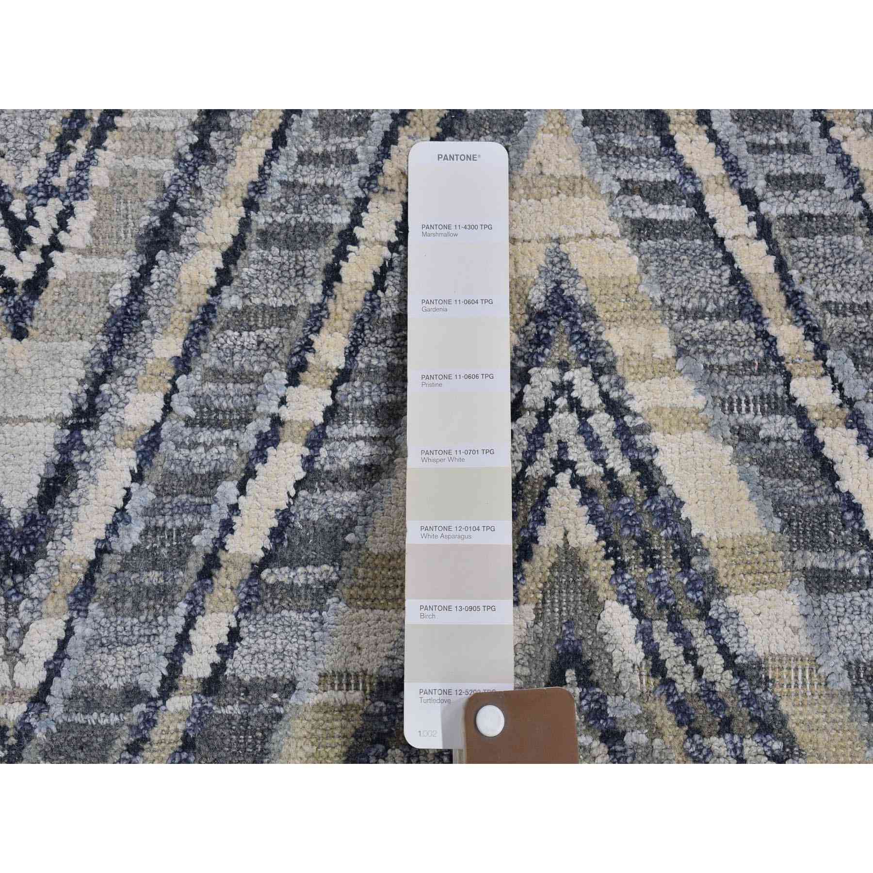 Modern-and-Contemporary-Hand-Knotted-Rug-332440