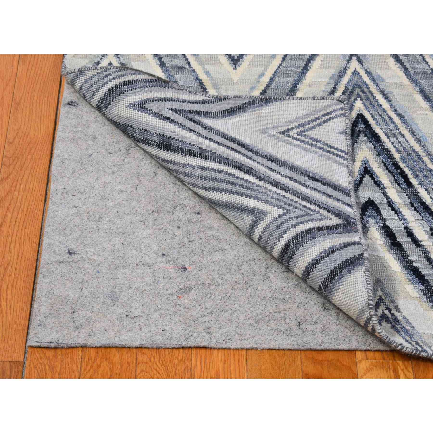 Modern-and-Contemporary-Hand-Knotted-Rug-332440