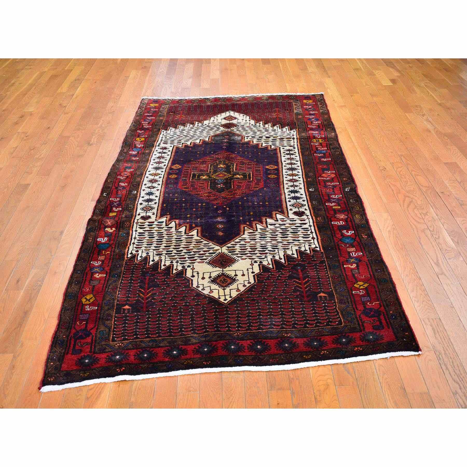 Persian-Hand-Knotted-Rug-330165