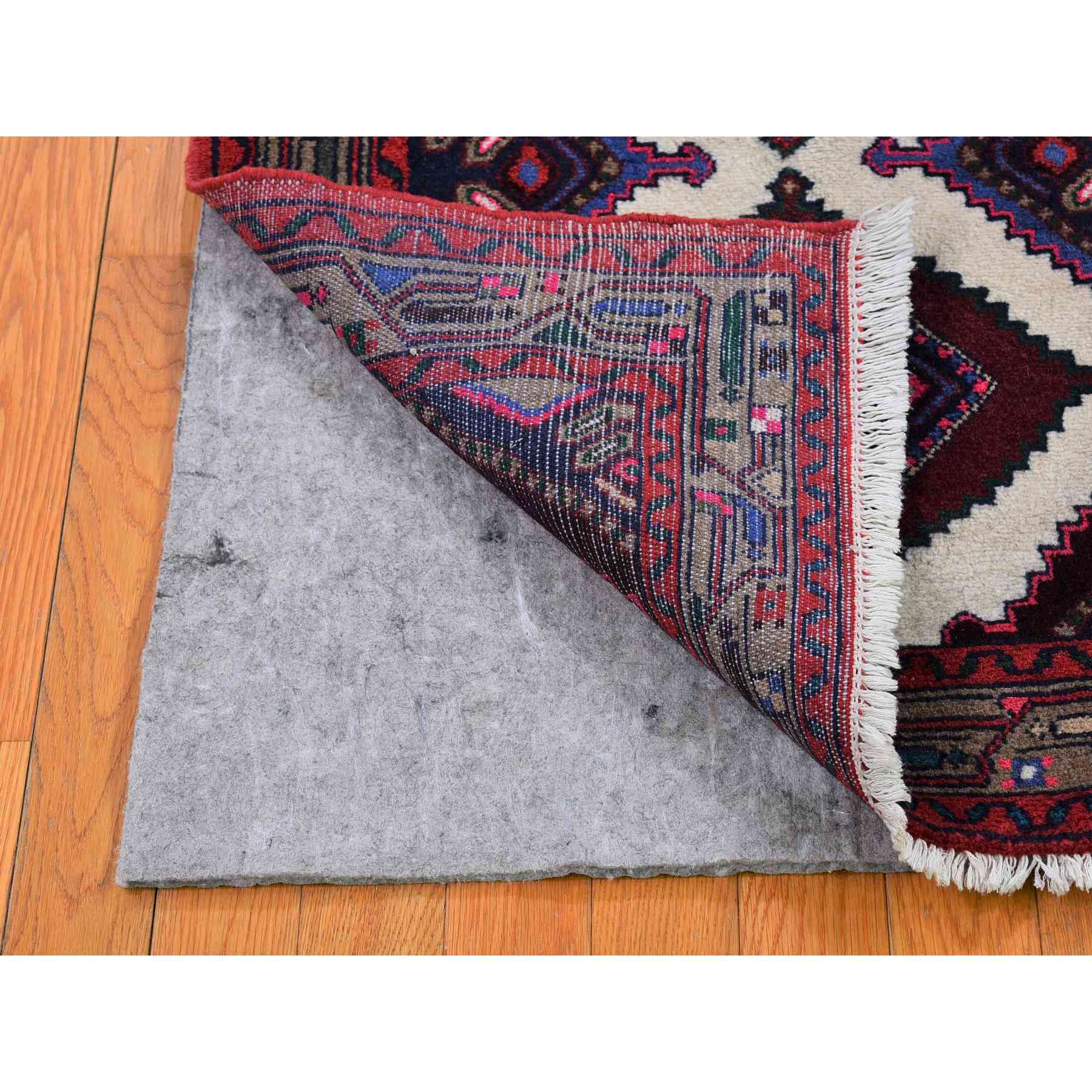 Persian-Hand-Knotted-Rug-331600