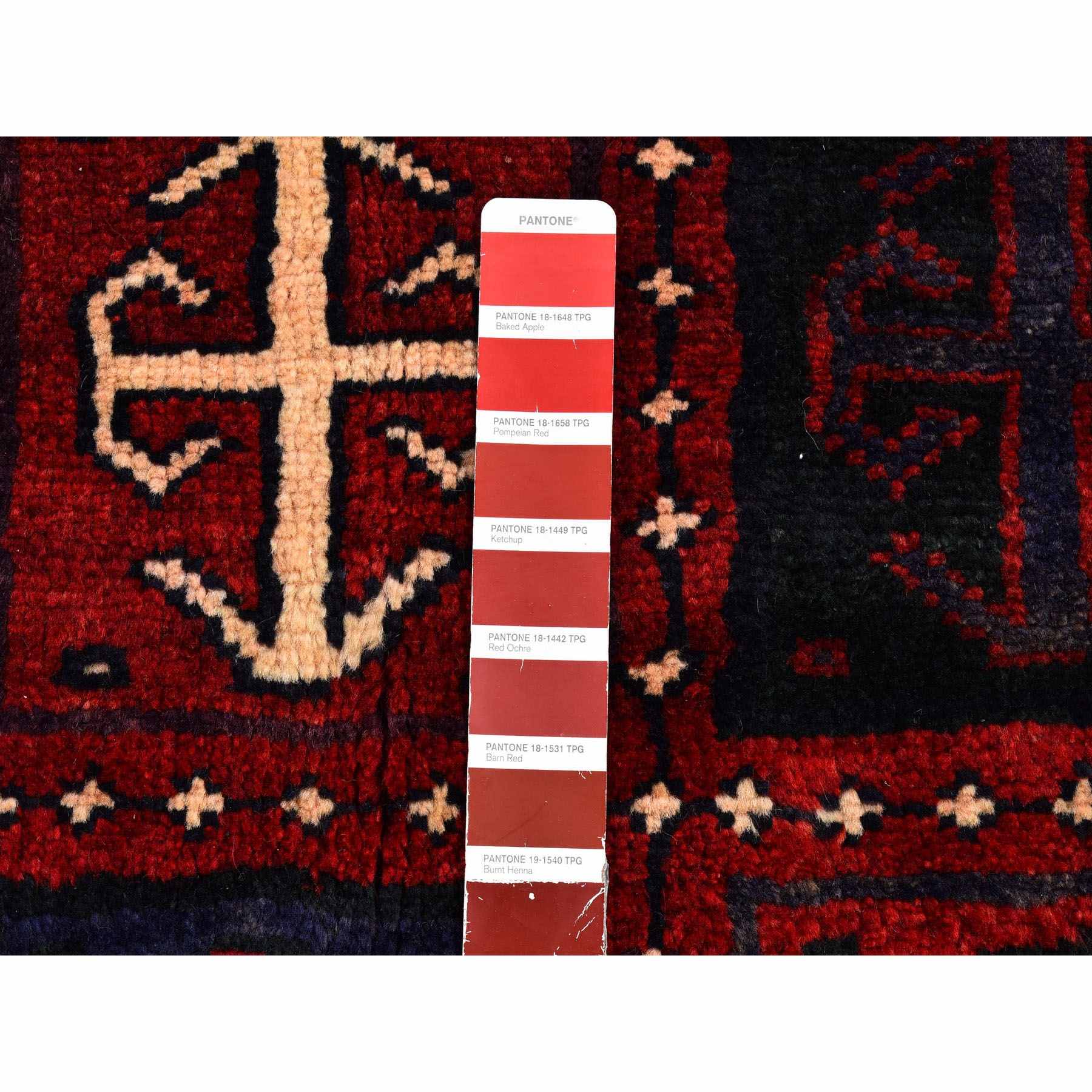 Persian-Hand-Knotted-Rug-331705