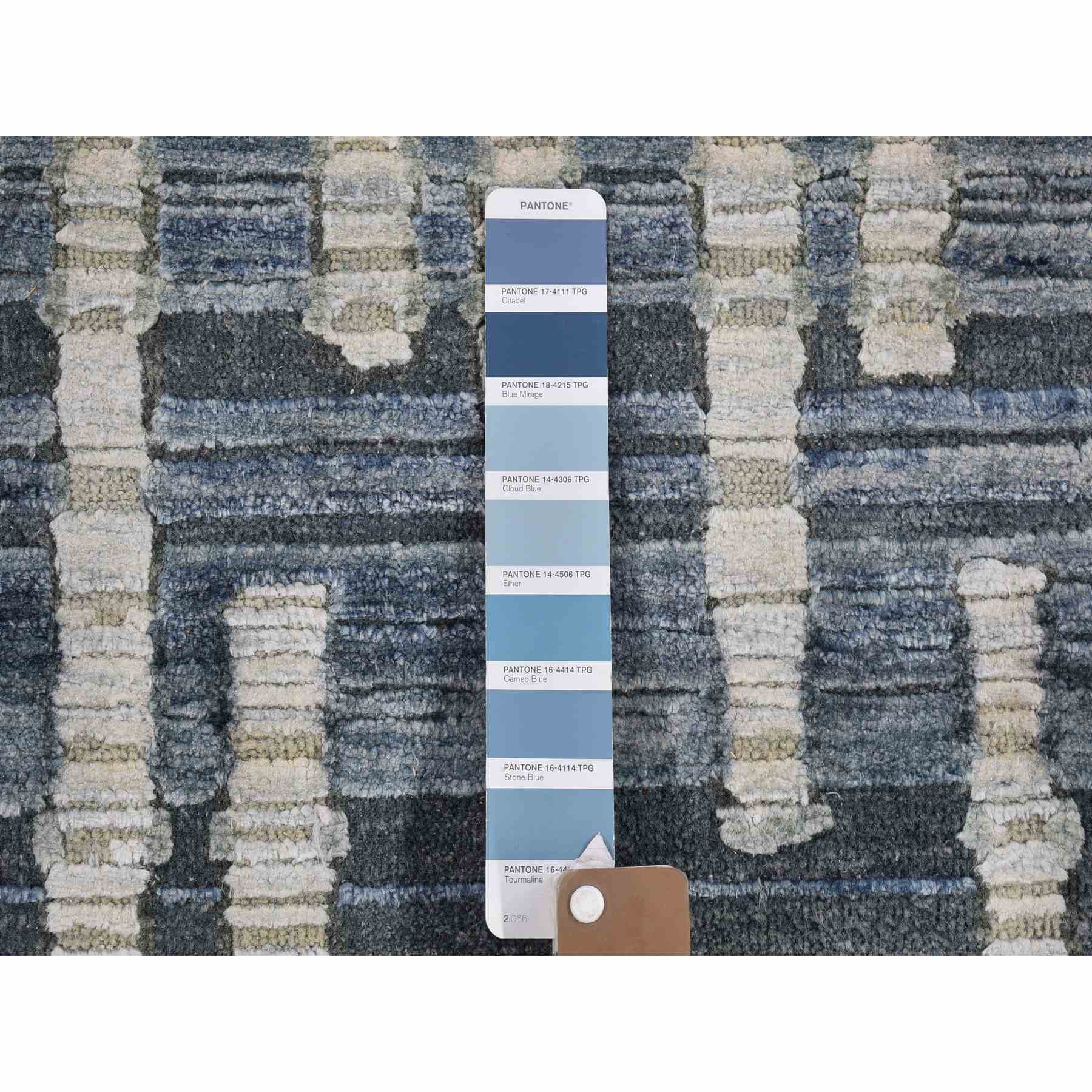 Modern-and-Contemporary-Hand-Knotted-Rug-332570