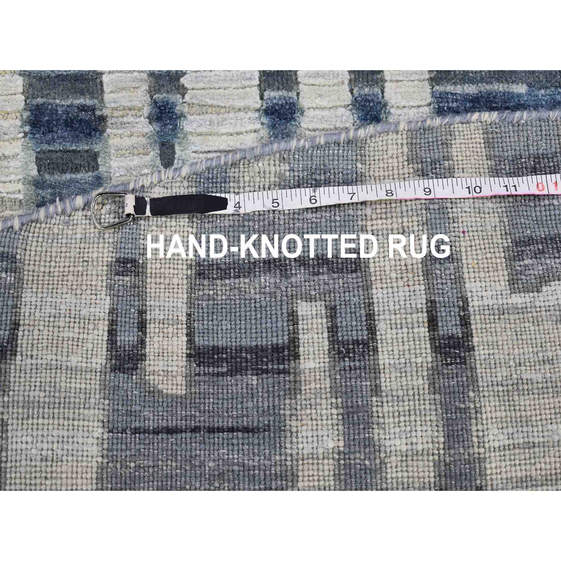 Modern-and-Contemporary-Hand-Knotted-Rug-332570