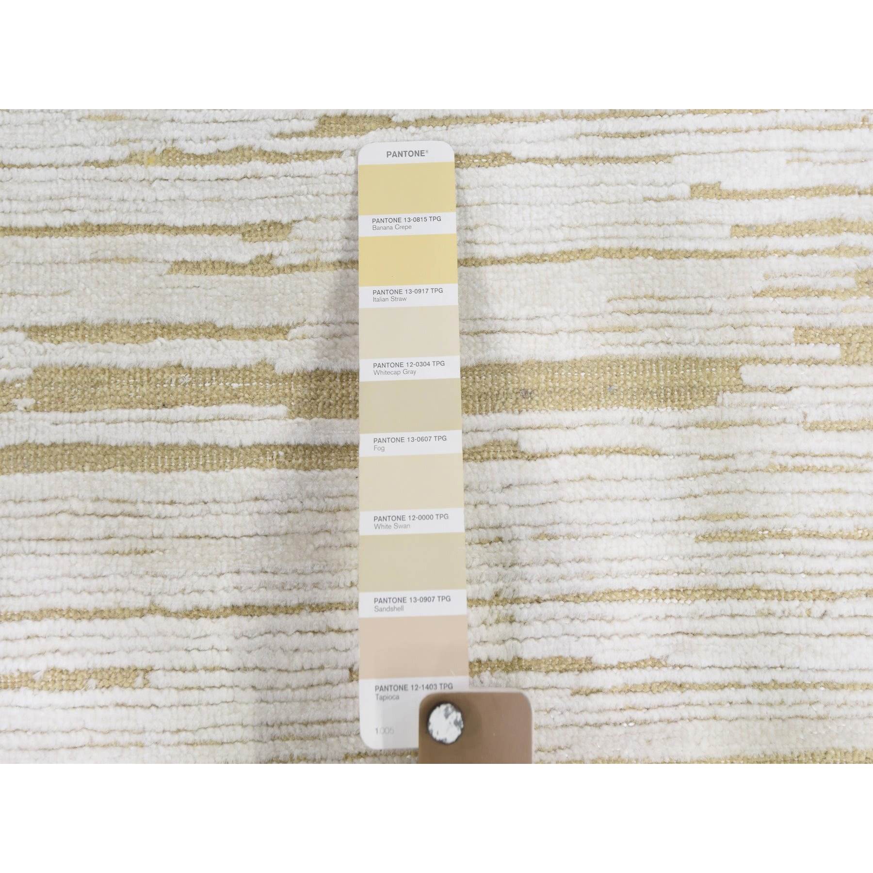 Modern-and-Contemporary-Hand-Knotted-Rug-334030