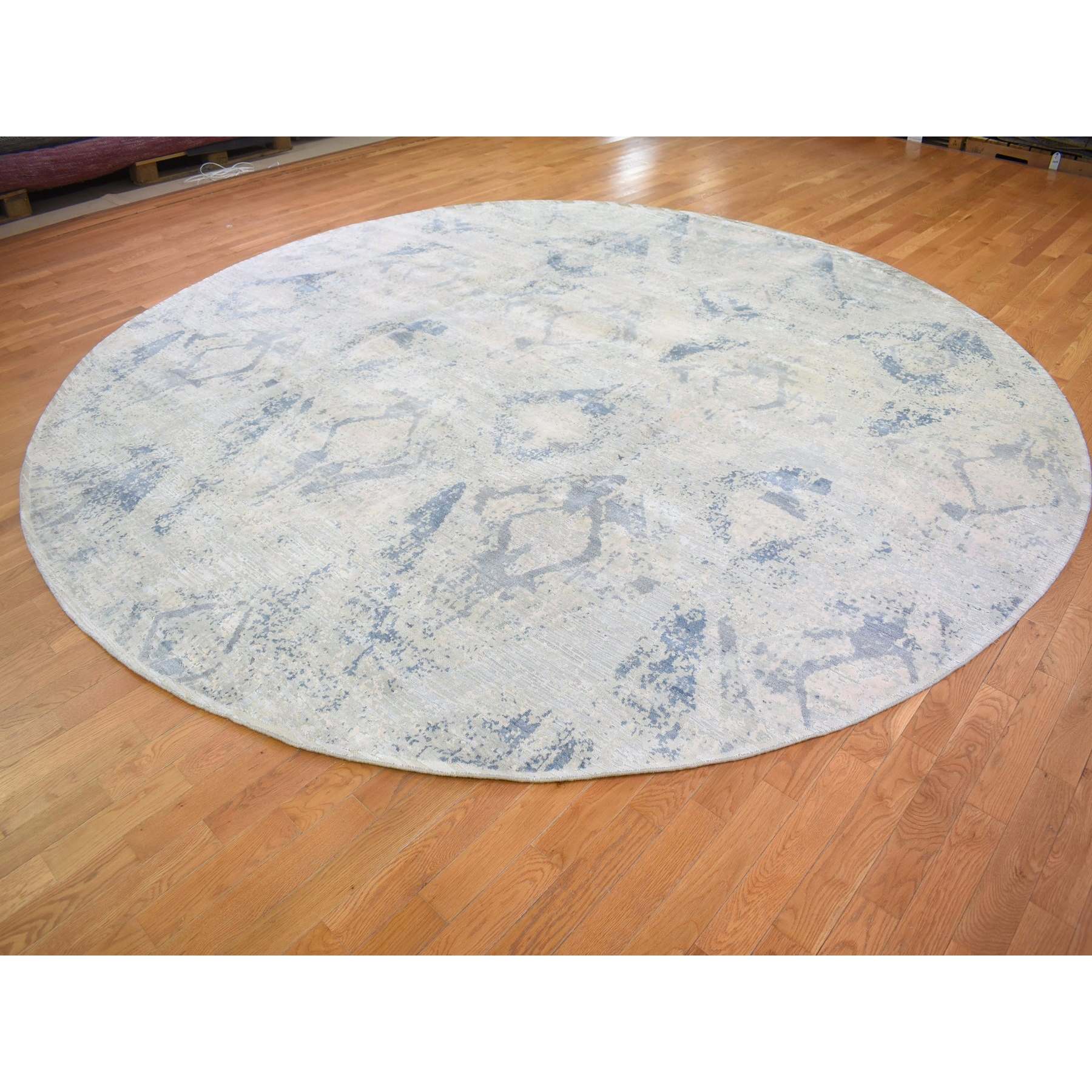 Modern-and-Contemporary-Hand-Knotted-Rug-334335
