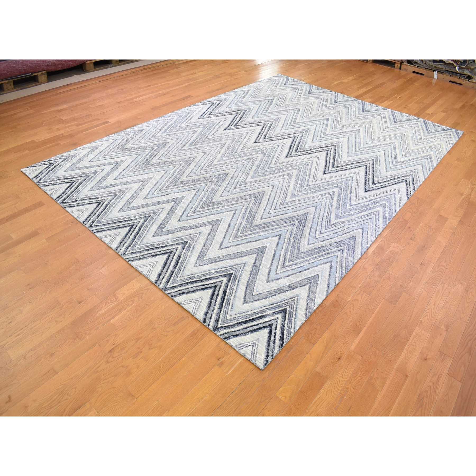 Modern-and-Contemporary-Hand-Knotted-Rug-334370