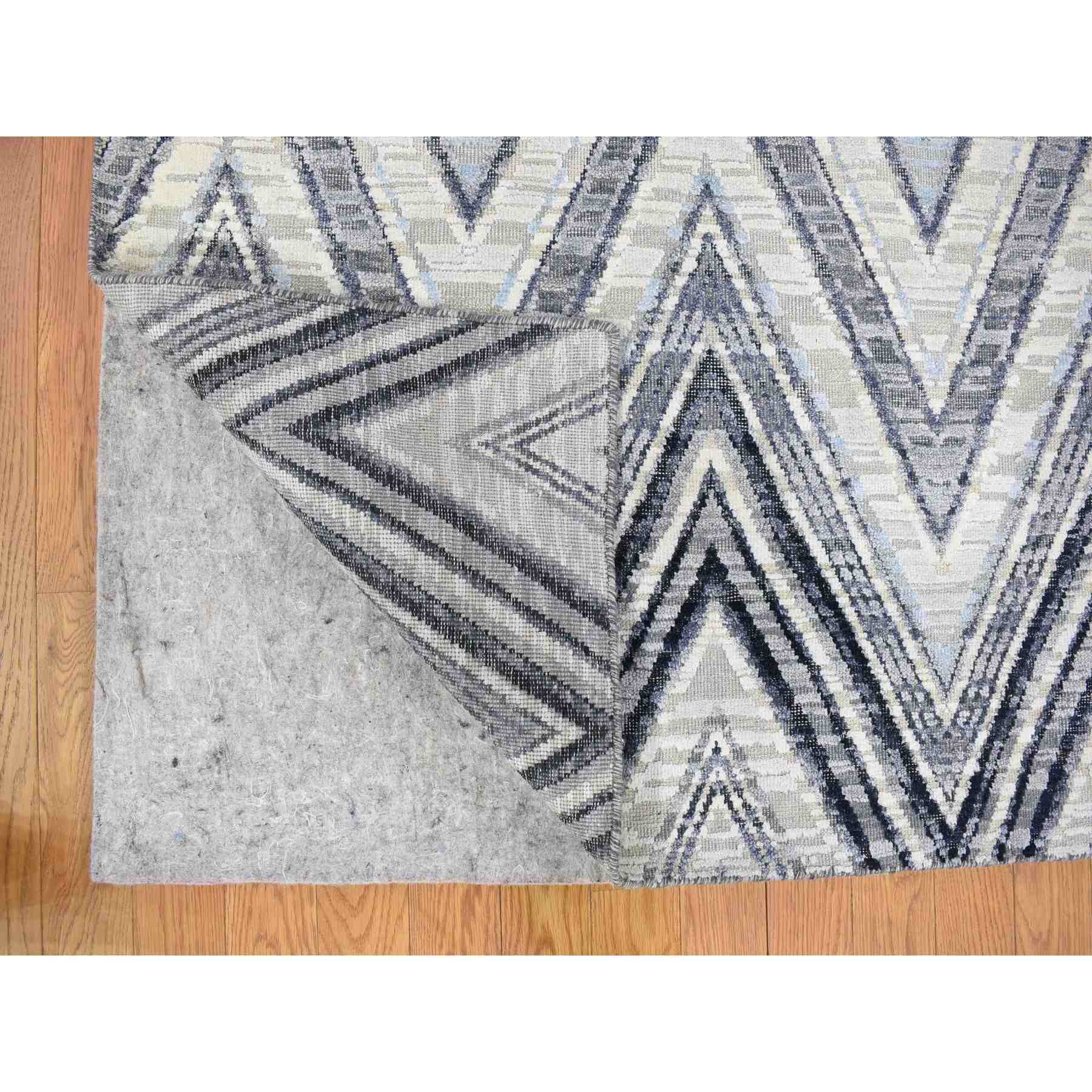 Modern-and-Contemporary-Hand-Knotted-Rug-334370