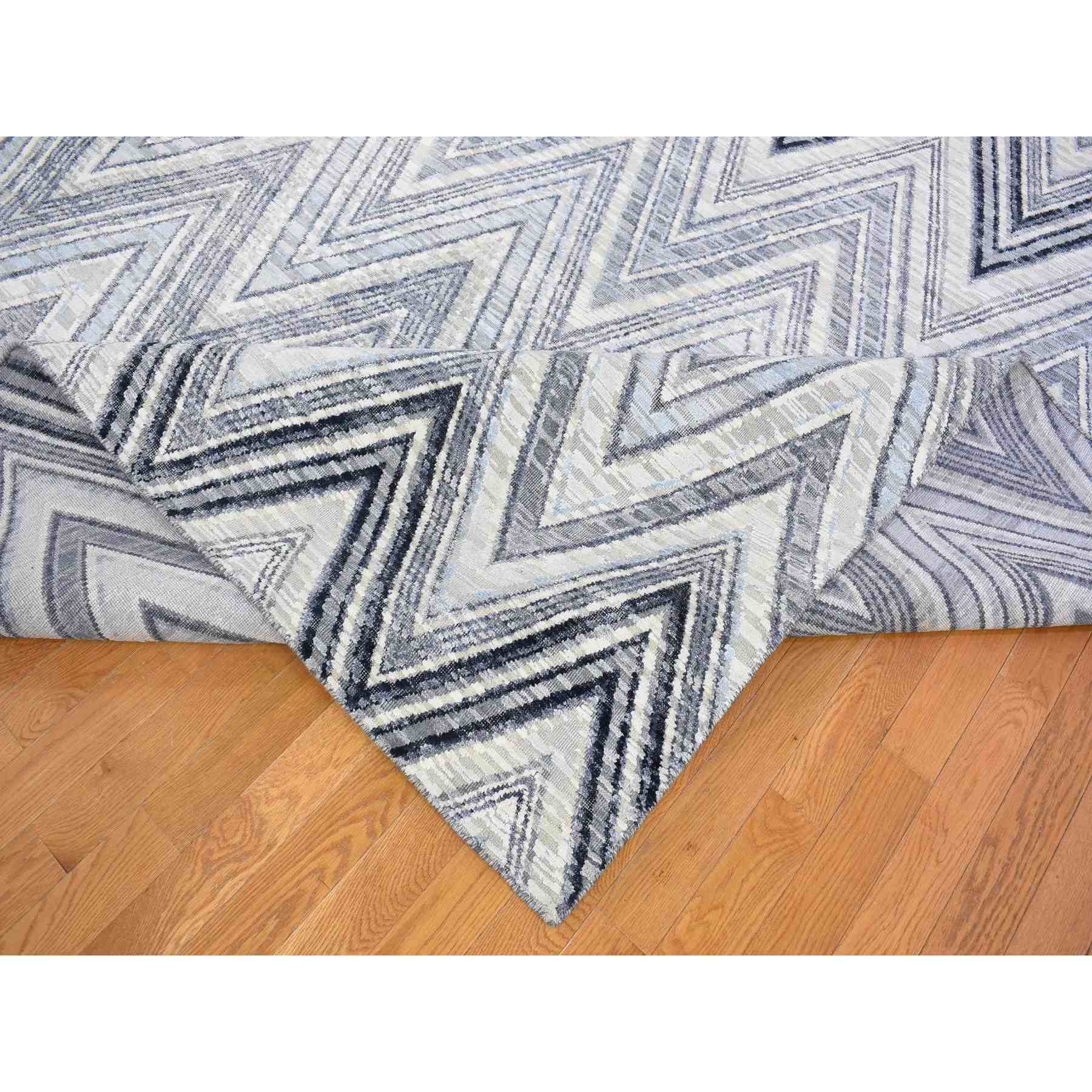 Modern-and-Contemporary-Hand-Knotted-Rug-334370