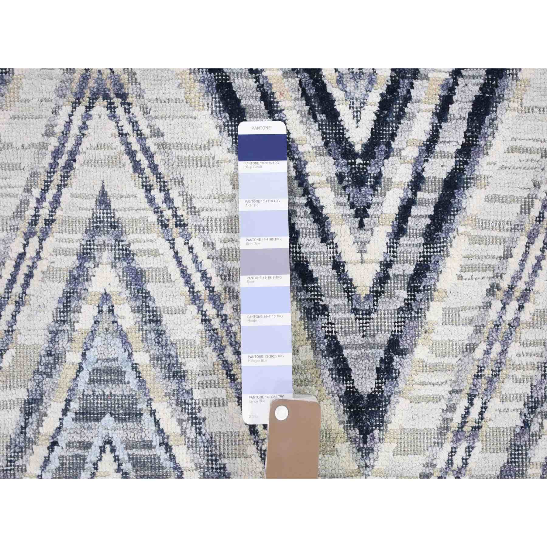 Modern-and-Contemporary-Hand-Knotted-Rug-334370